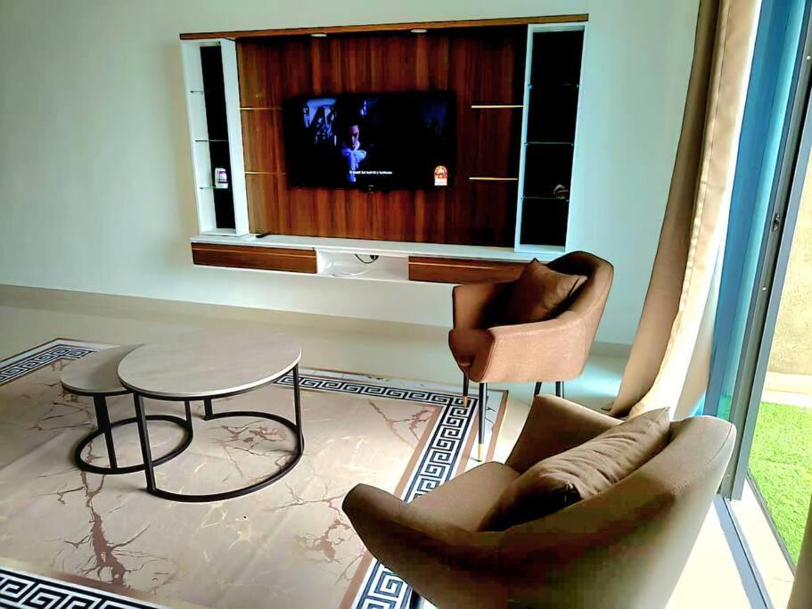 Aradia Residence Lake City, A place to stay in Kuala Lumpur