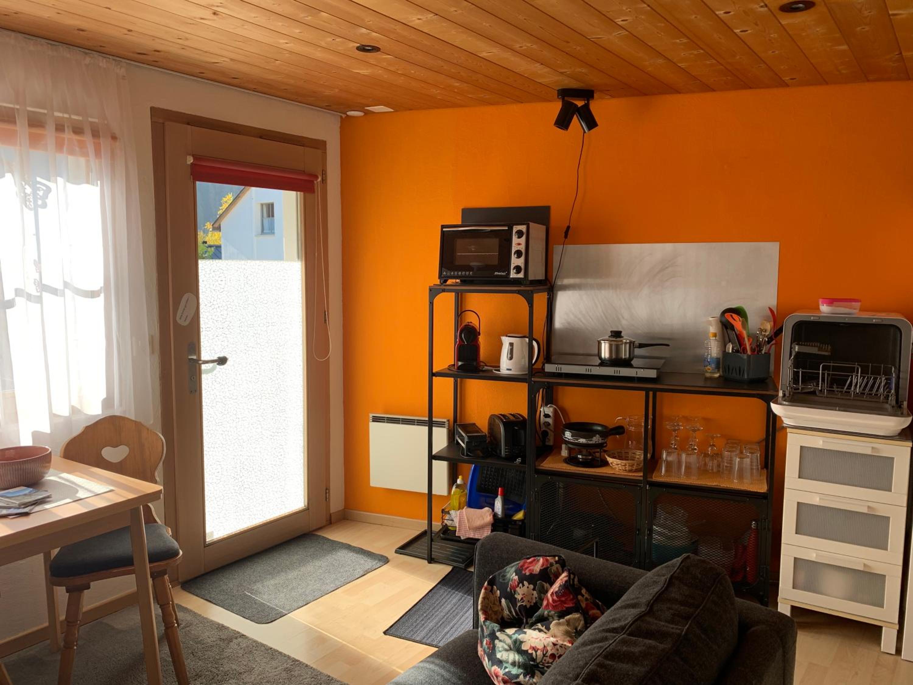 Photo 18