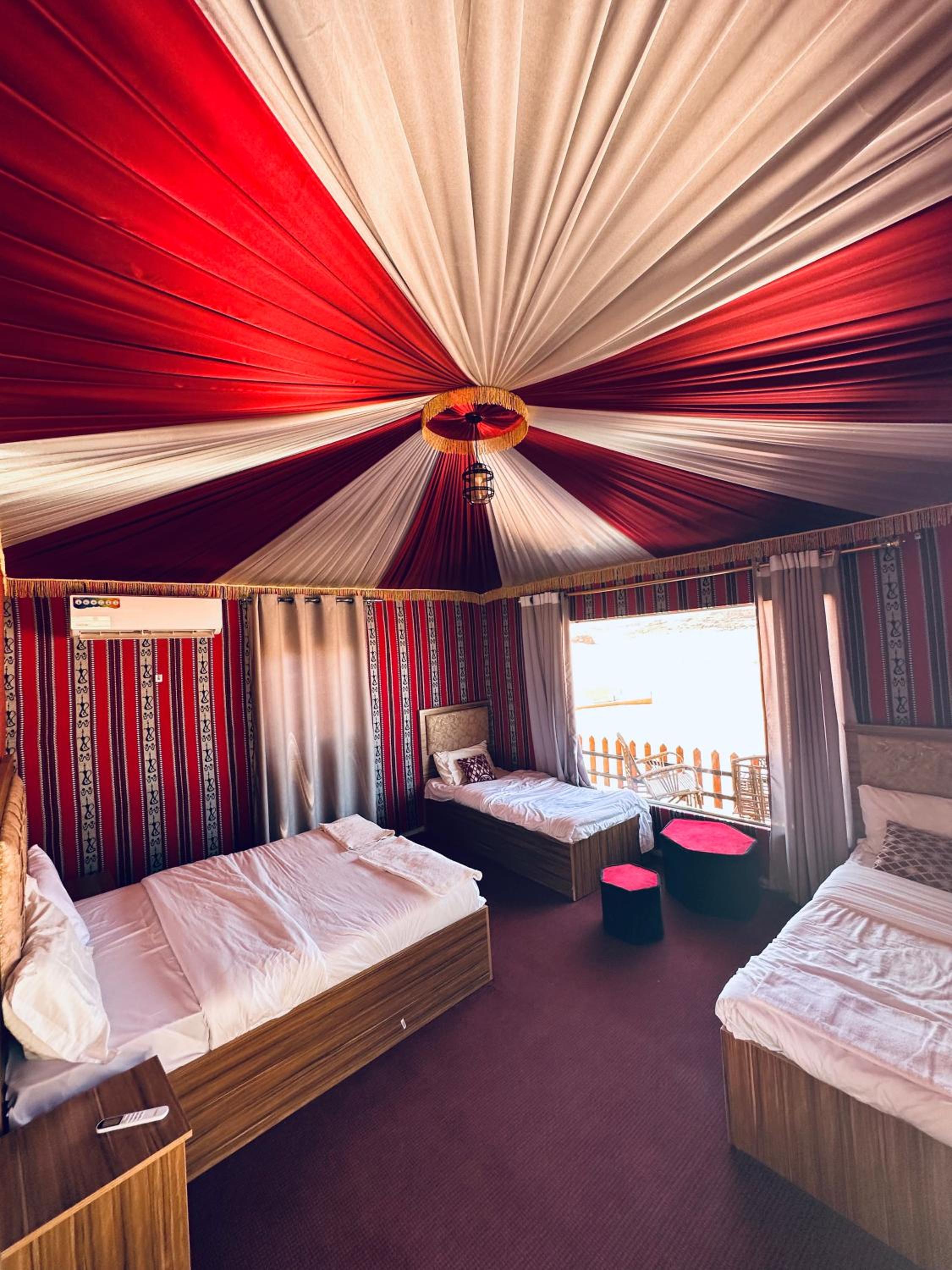RUM MAGIC SANDS BuBBLES CAMP