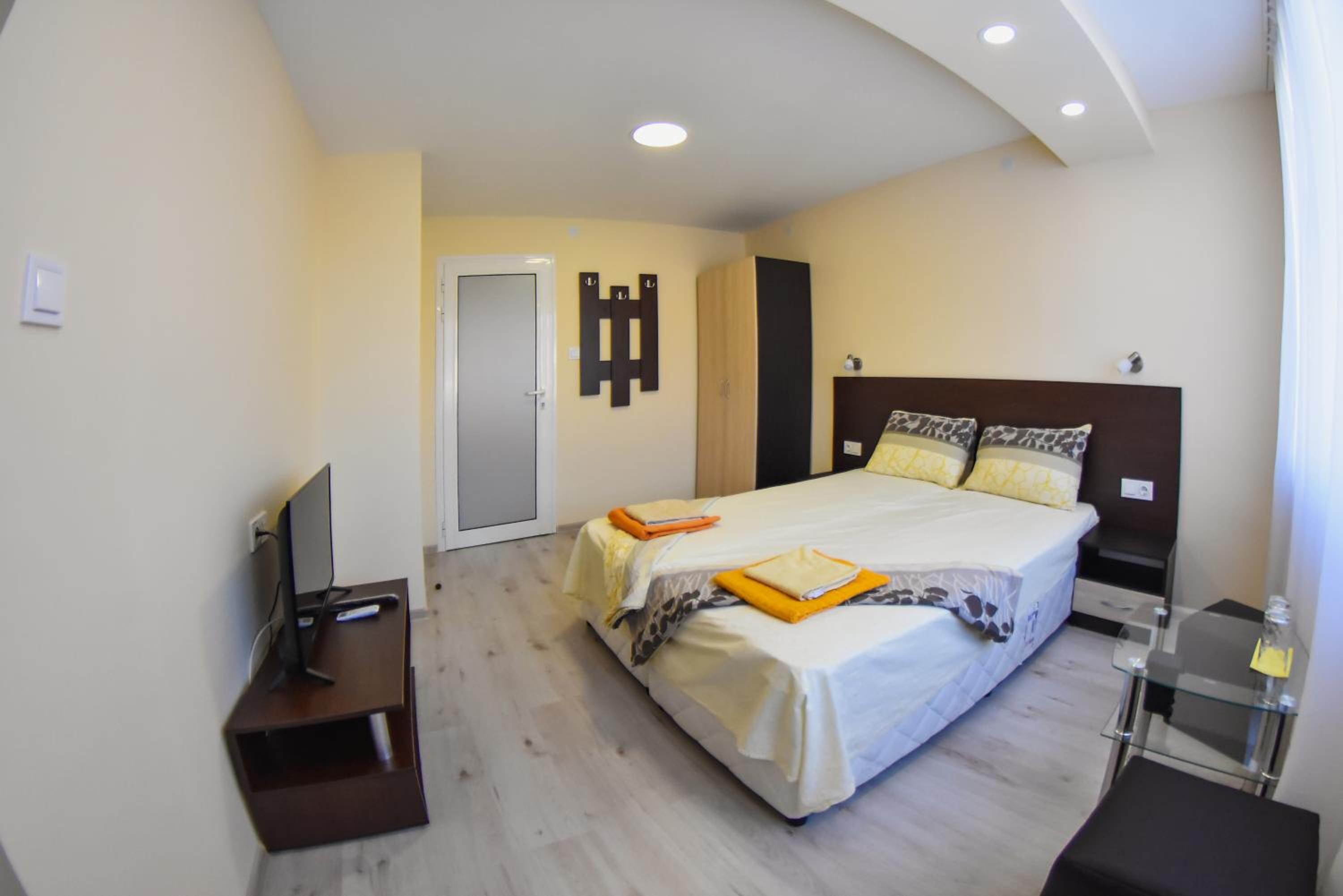 Rade III-Vratsa Exclusive mountain view