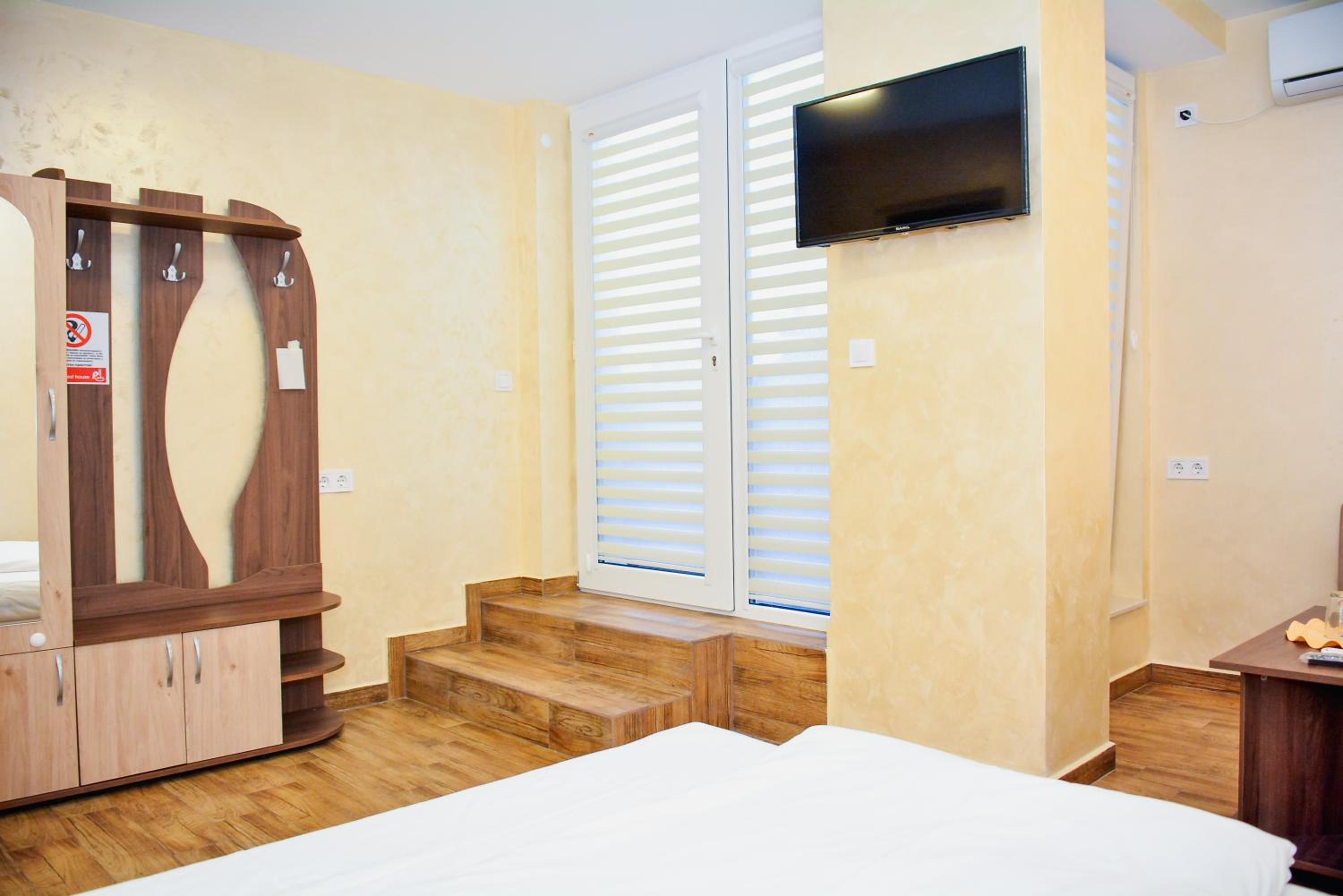 Rade III-Vratsa Exclusive mountain view