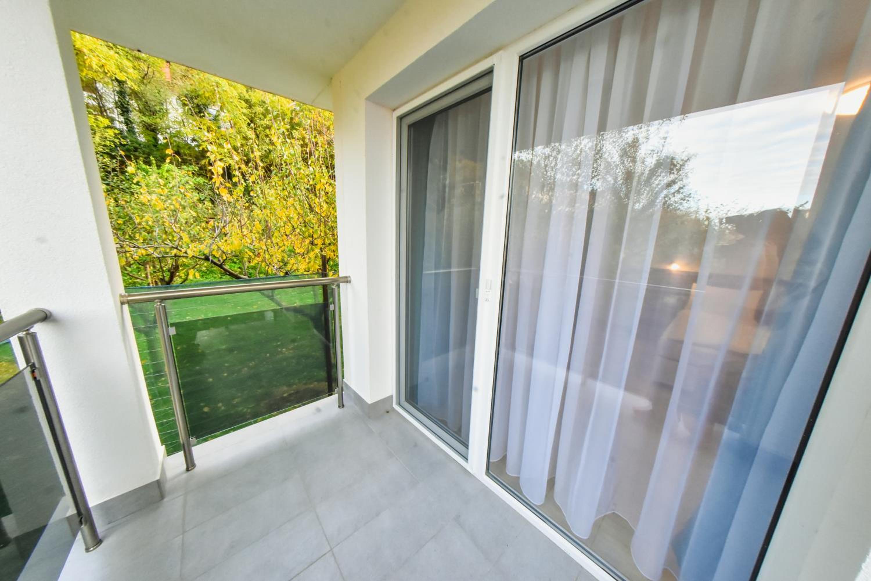 Rade III-Vratsa Exclusive mountain view