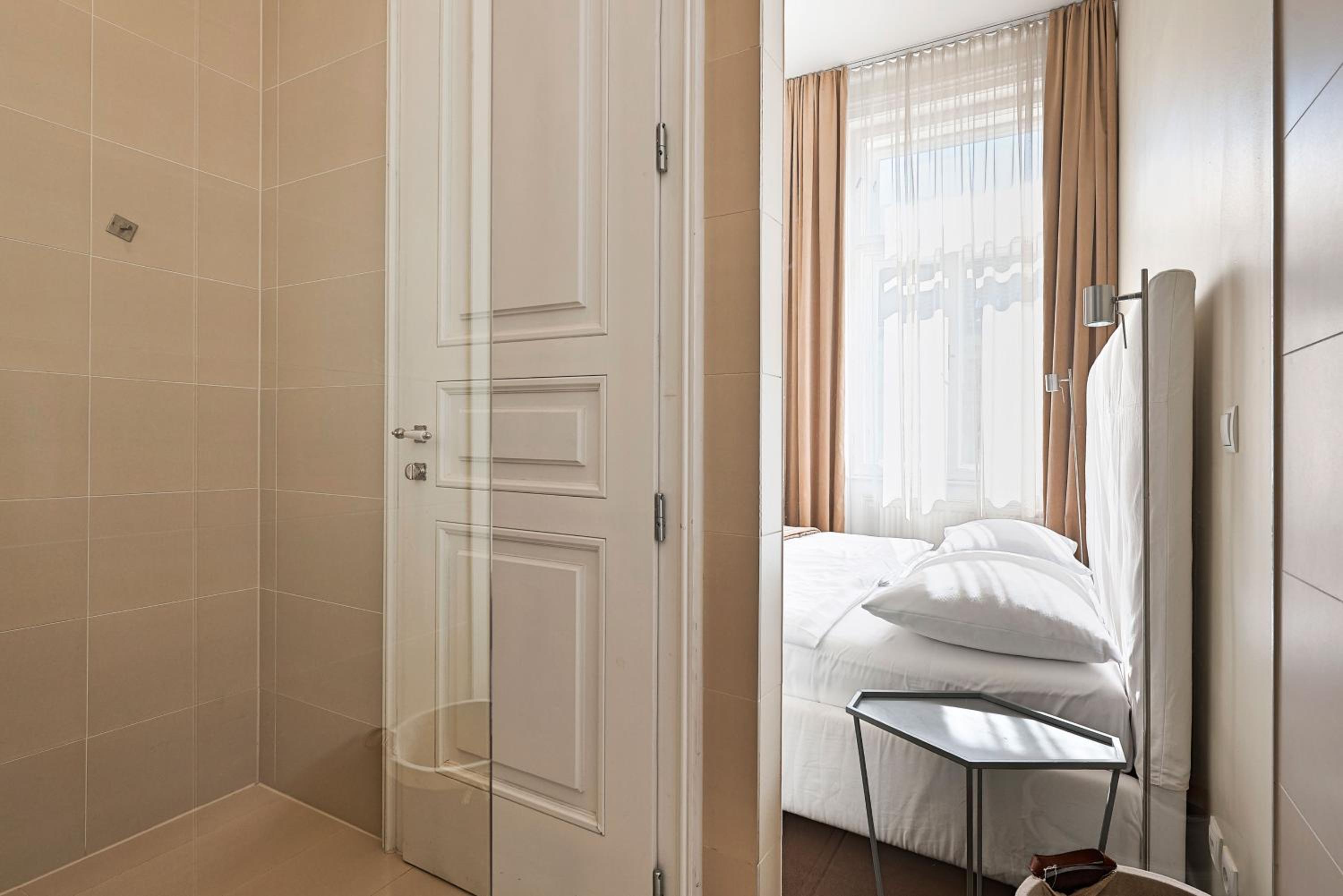 6 rooms Naschmarkt