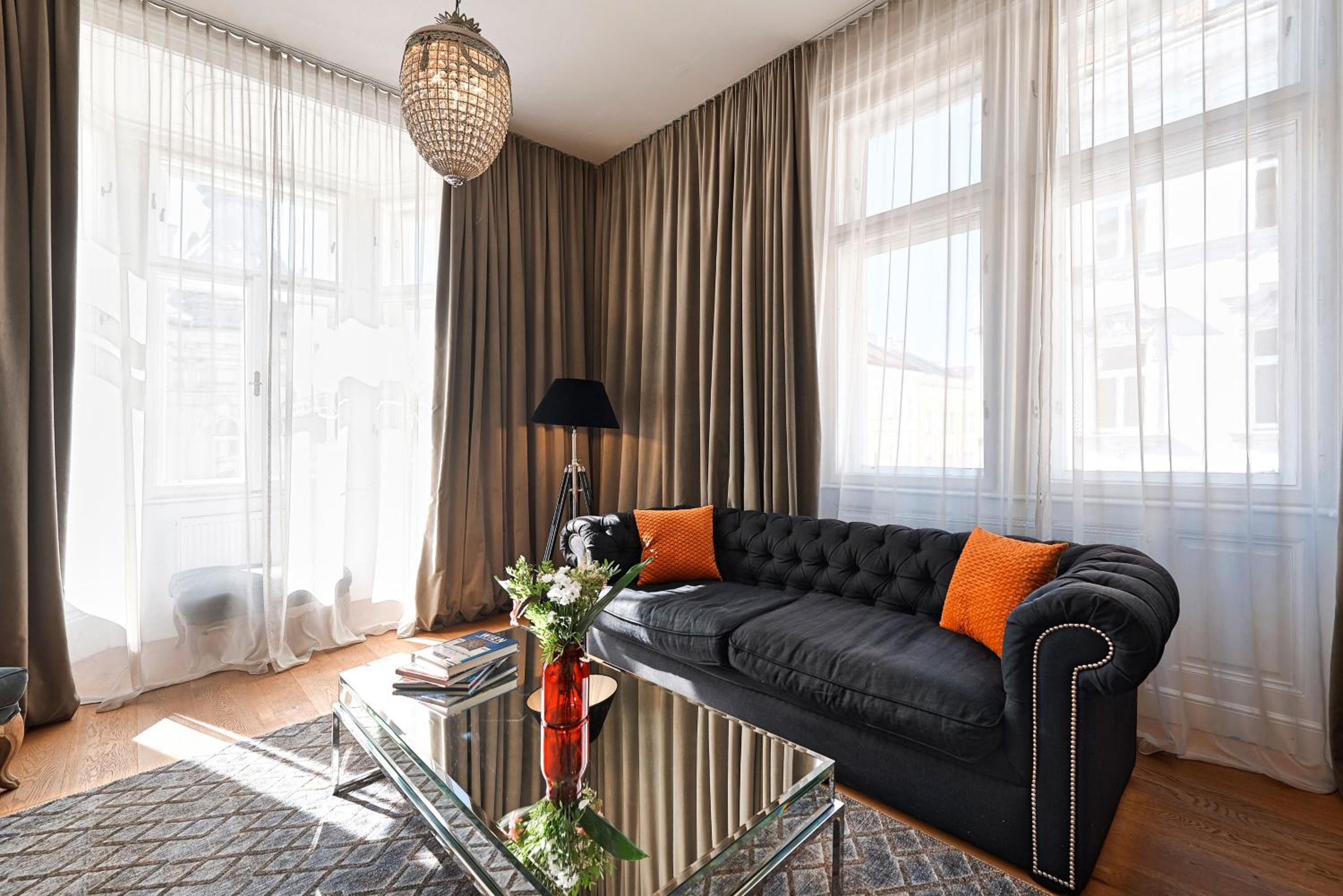 6 rooms Naschmarkt
