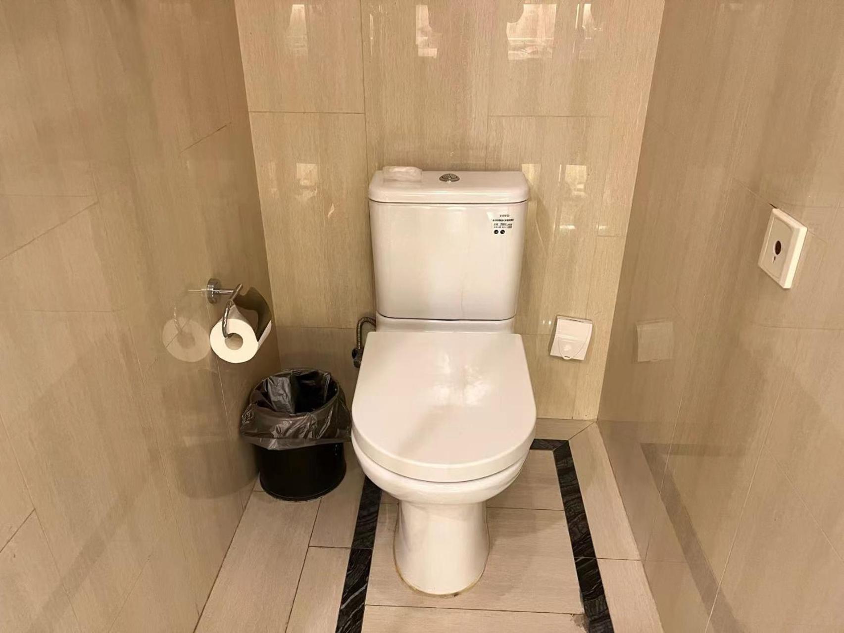 Shanghai Lerongju Boutique Apartment Metro Line 8 20meter
