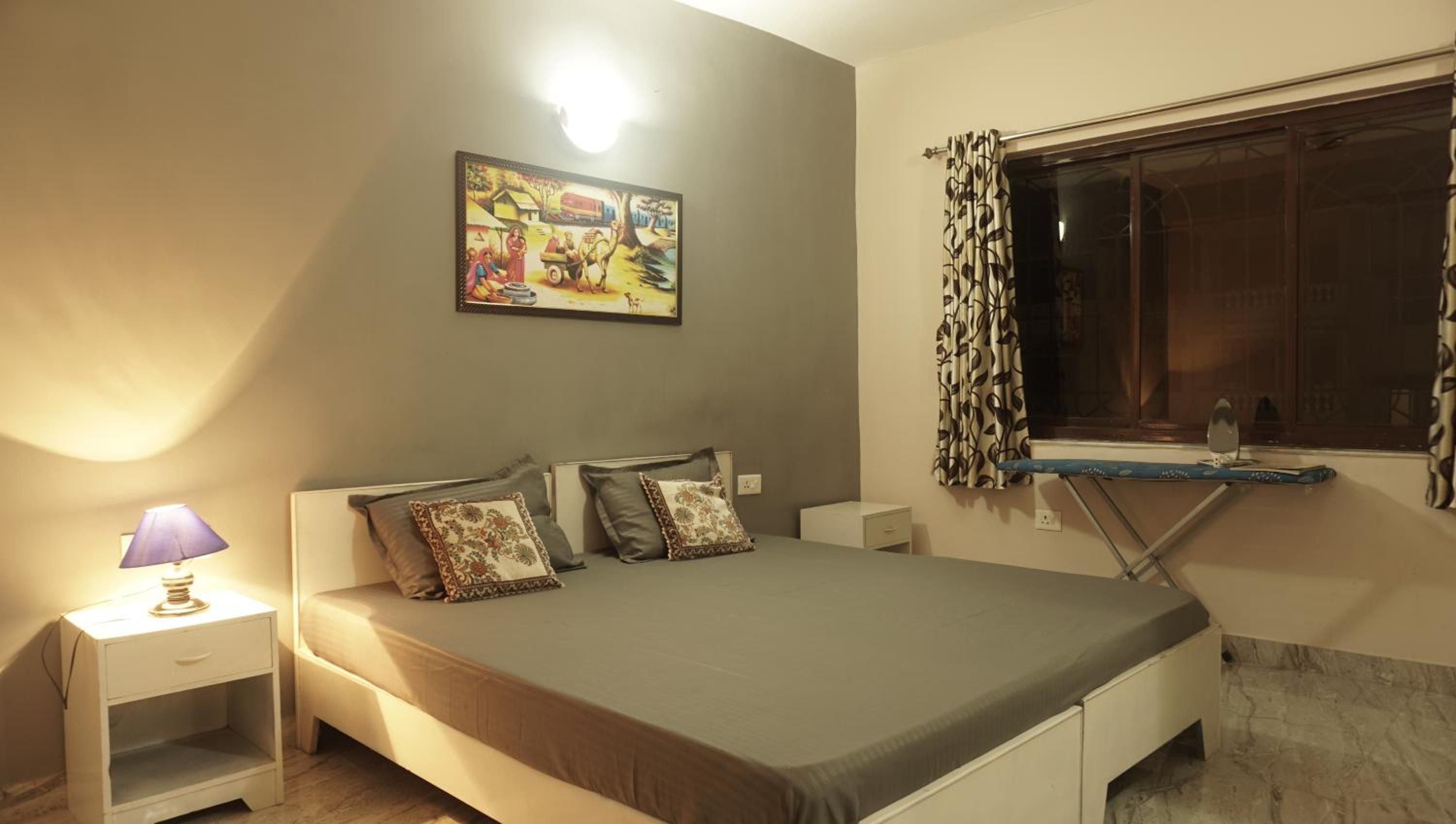 Seabreeze Riviera-Cozy 2BHK- 5 Mins to Beach Bliss view 5