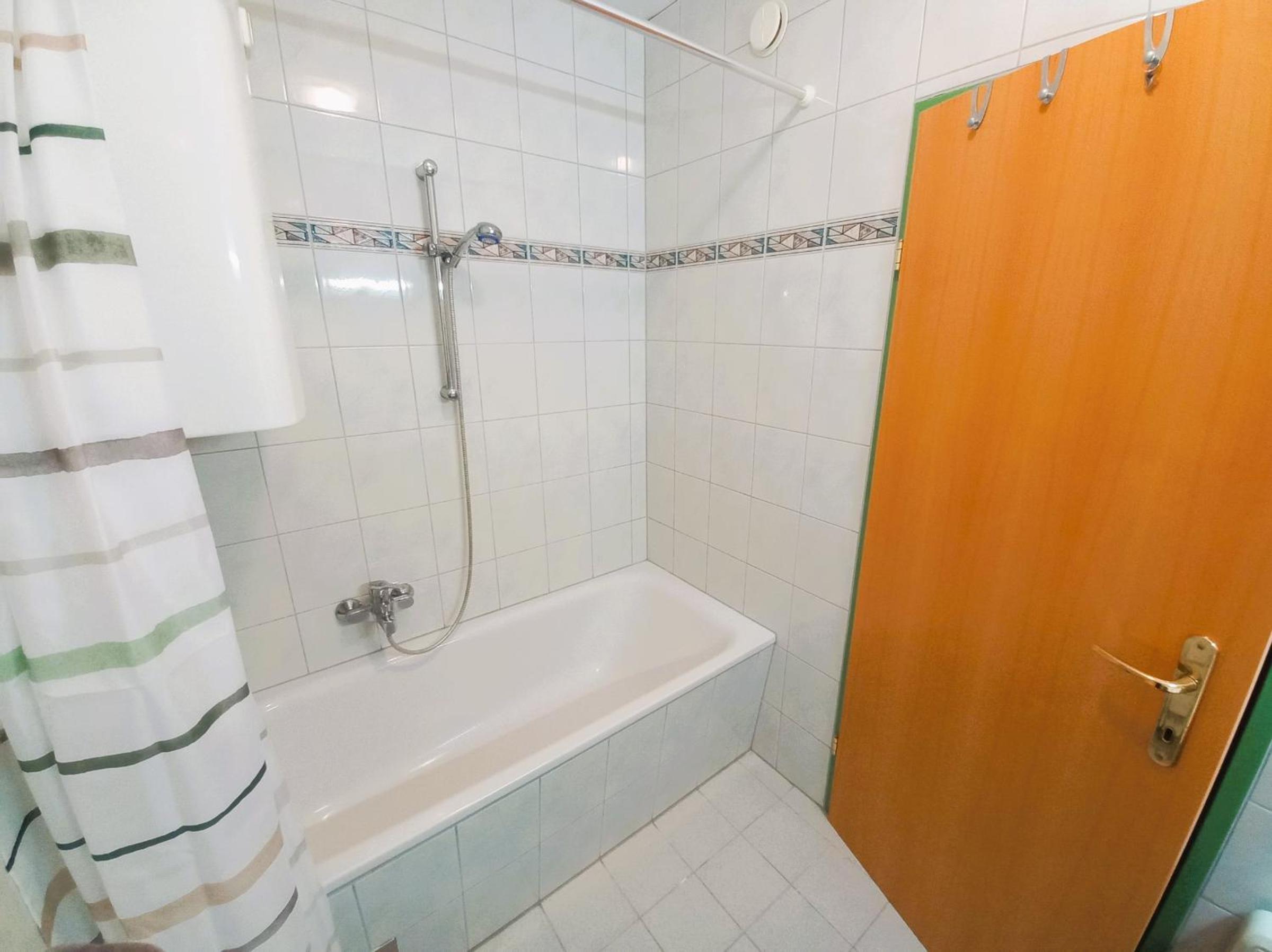 LB5 Seeappartement Haus Landskron mit direktem Seezugang am Ossiachersee