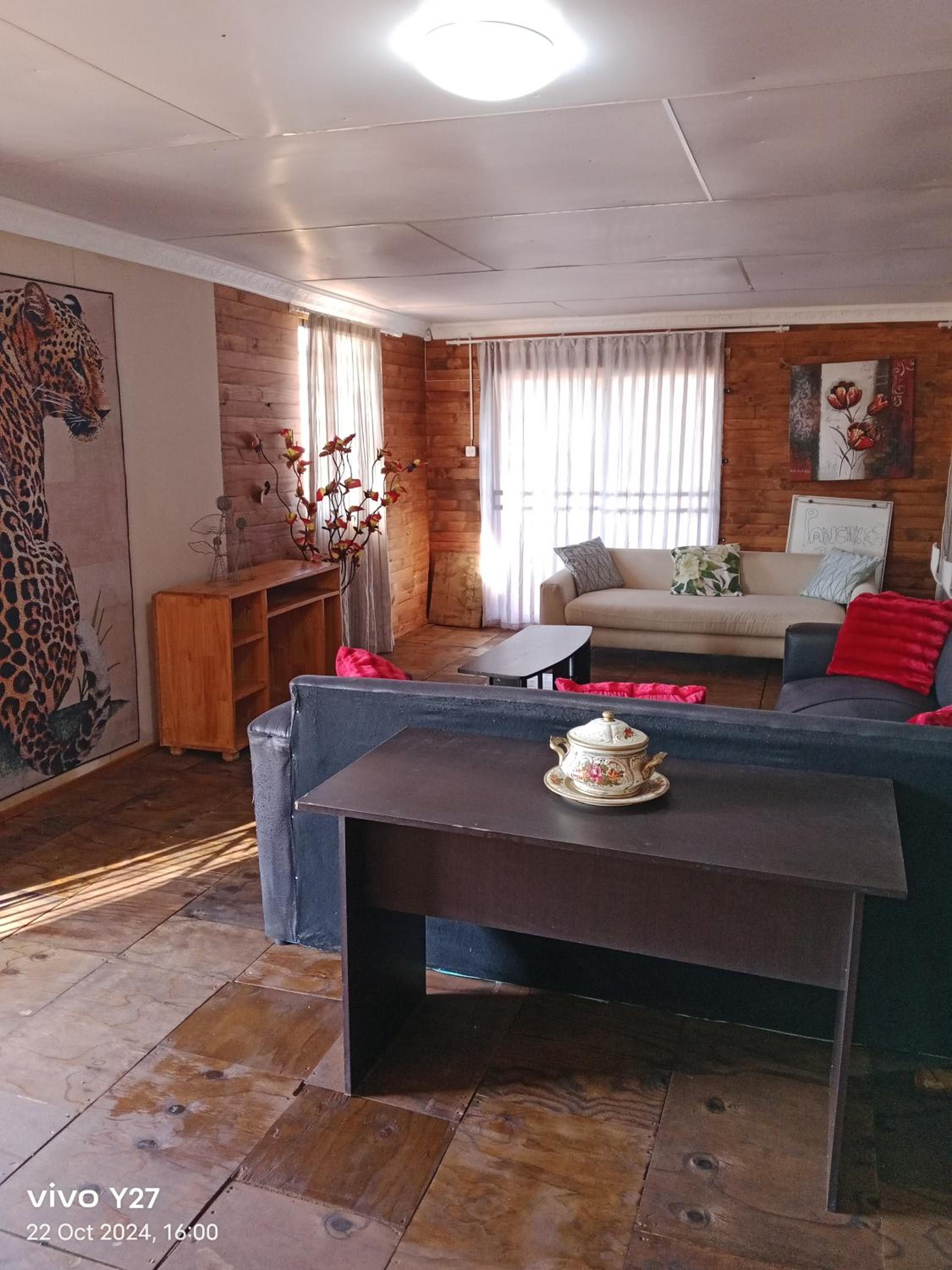 Lion's Den Cottage view 3