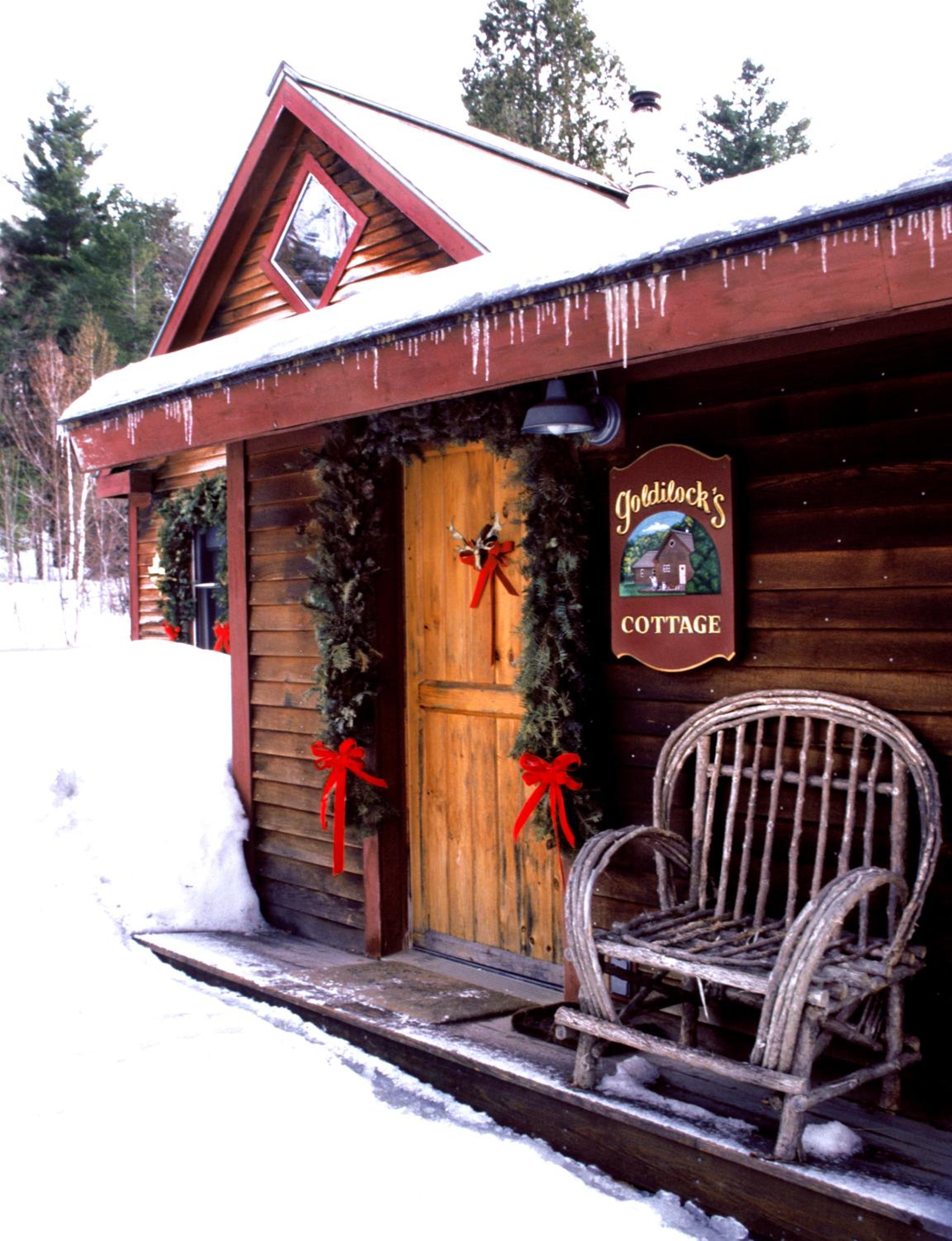 Goldilocks Cabin view 3