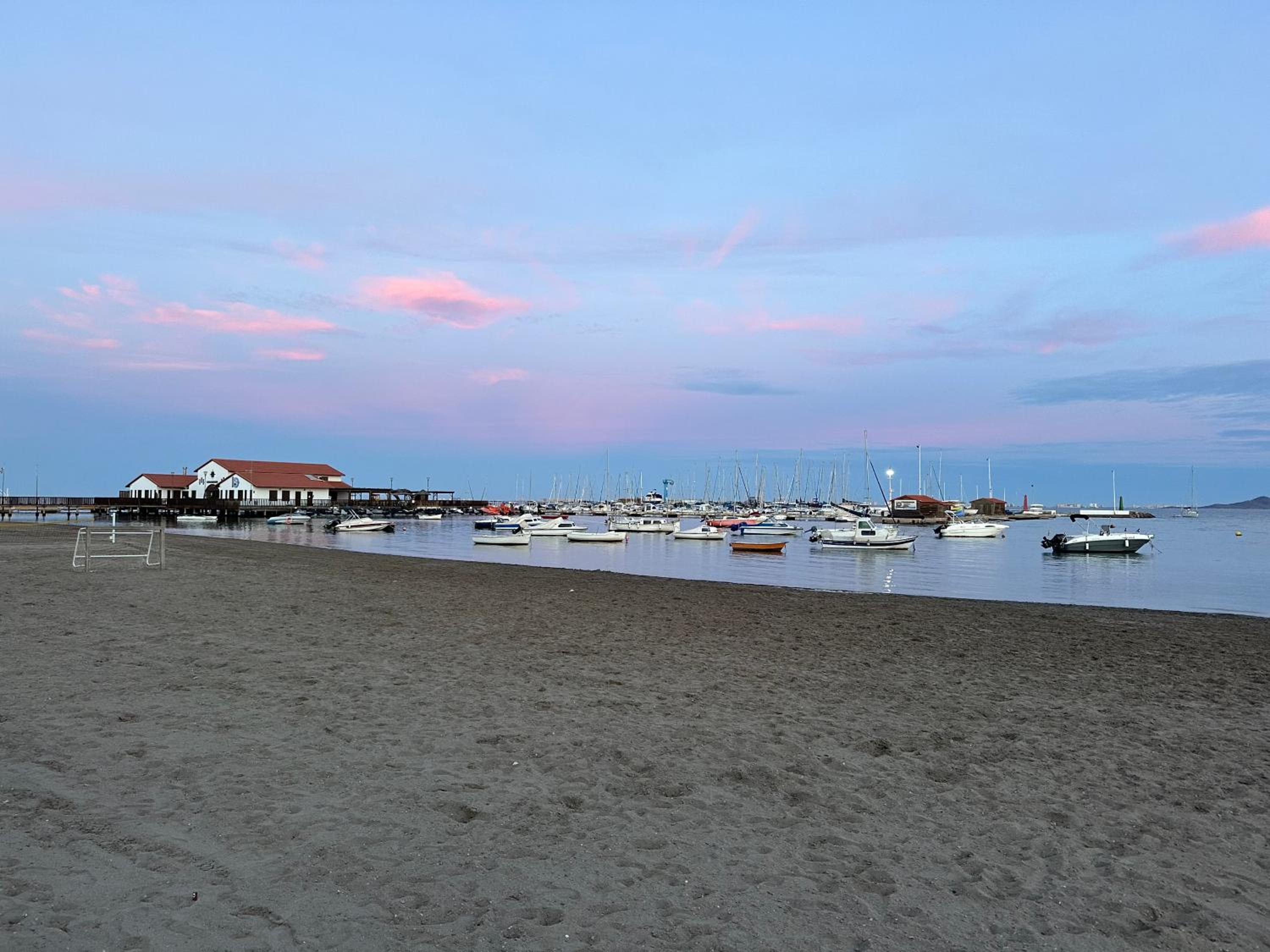 Indalo Mar Menor - Cozy modern stay in Old Town near the beach