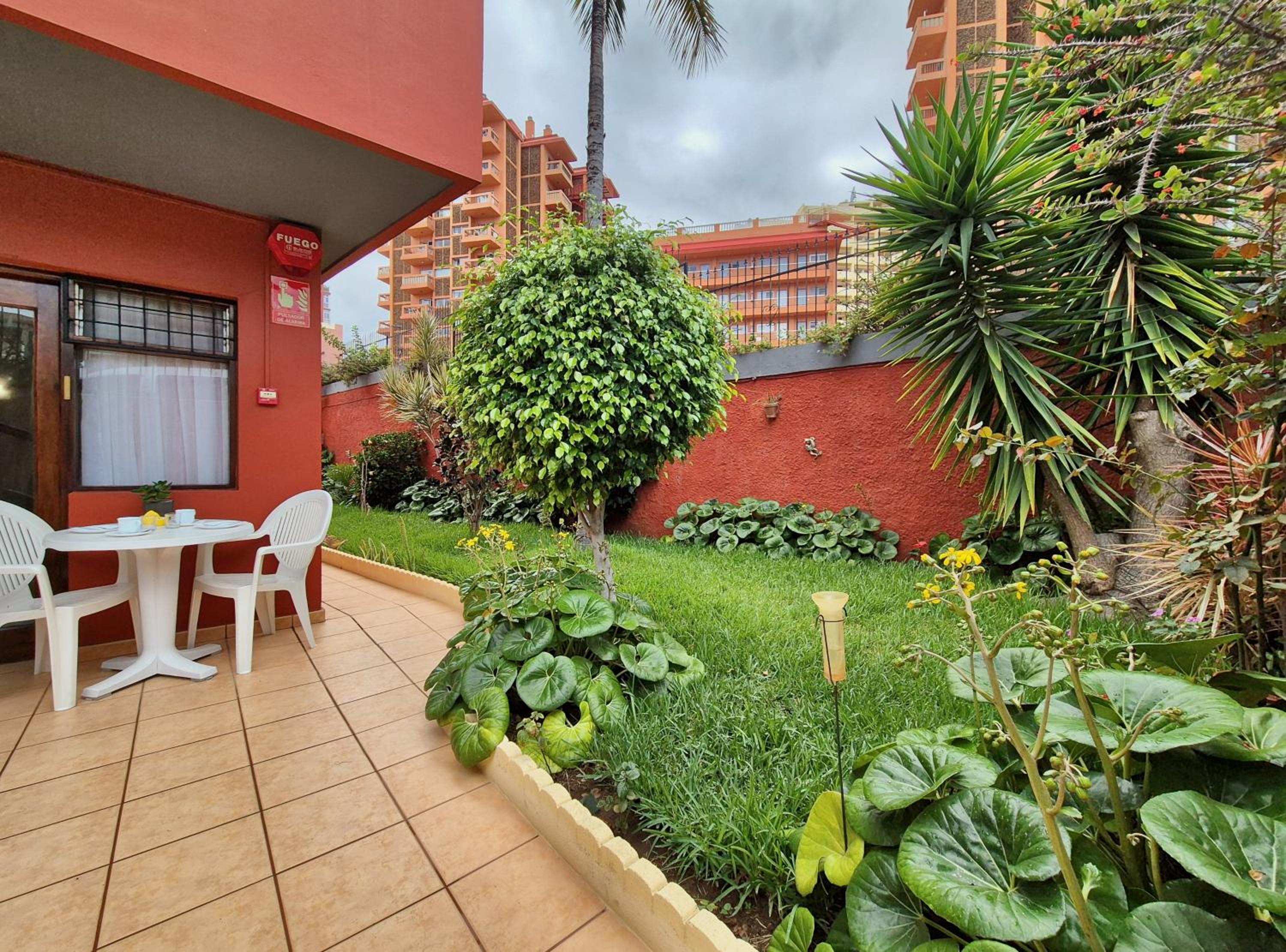 Canaima Apartments