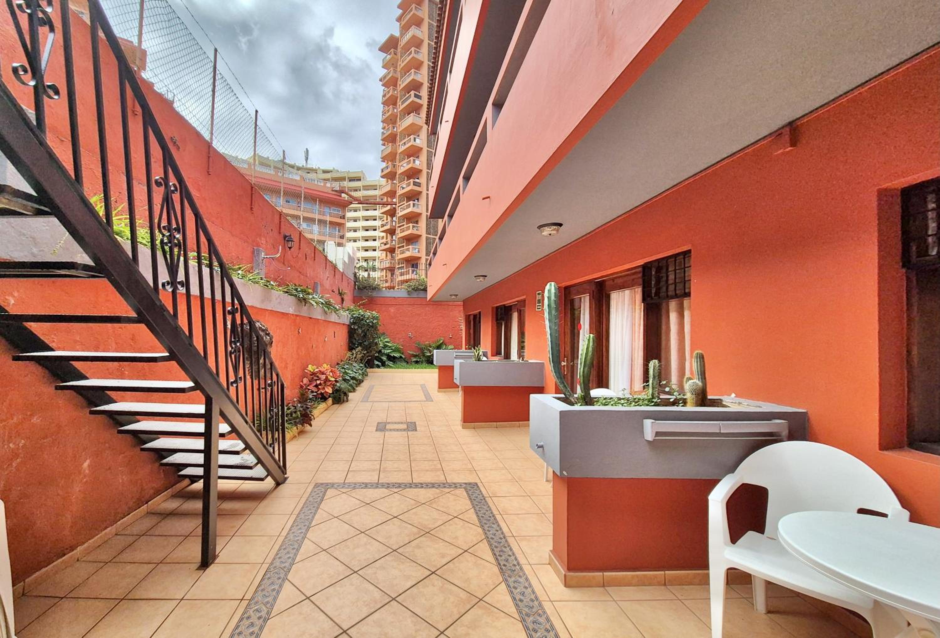 Canaima Apartments