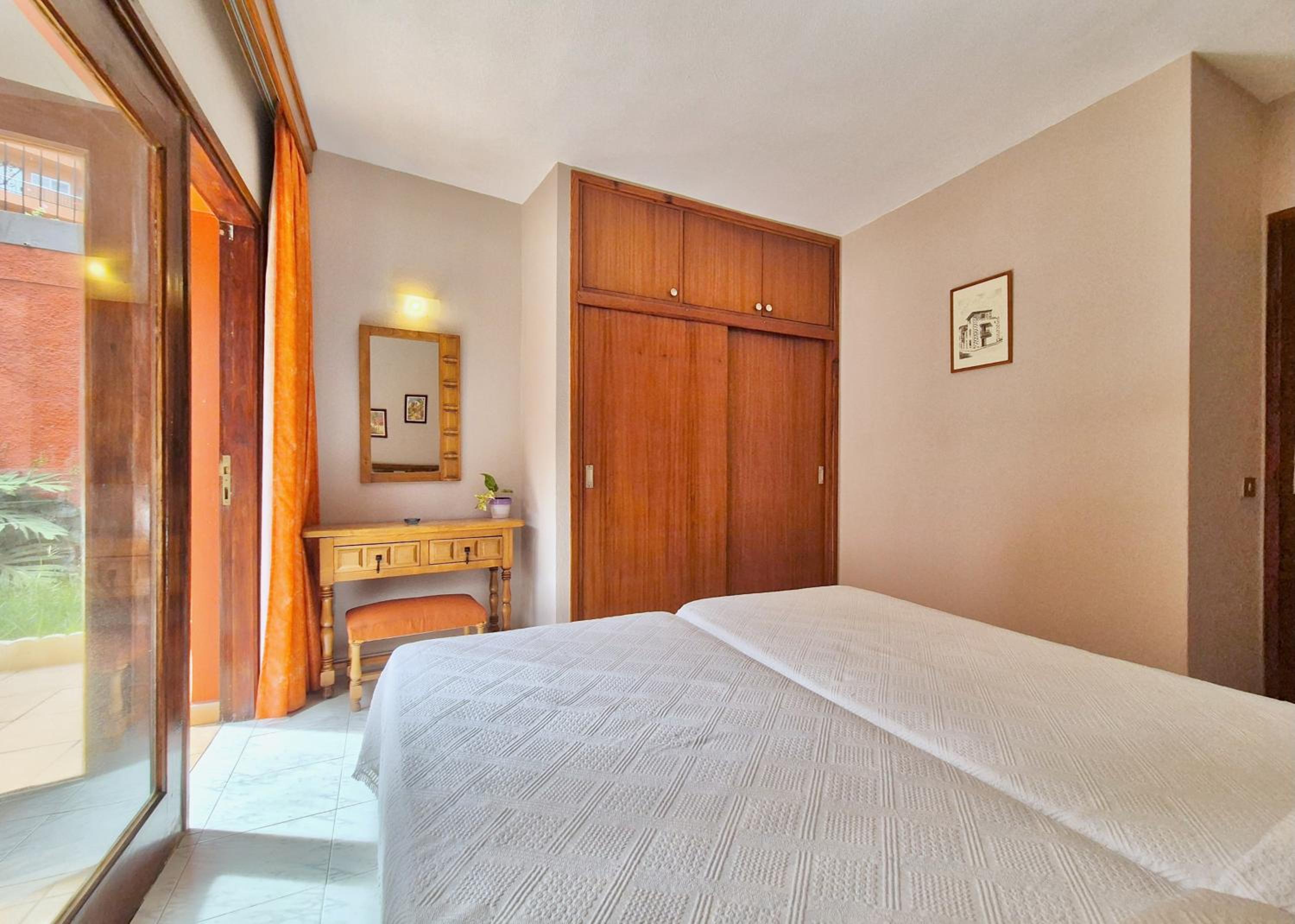 Canaima Apartments