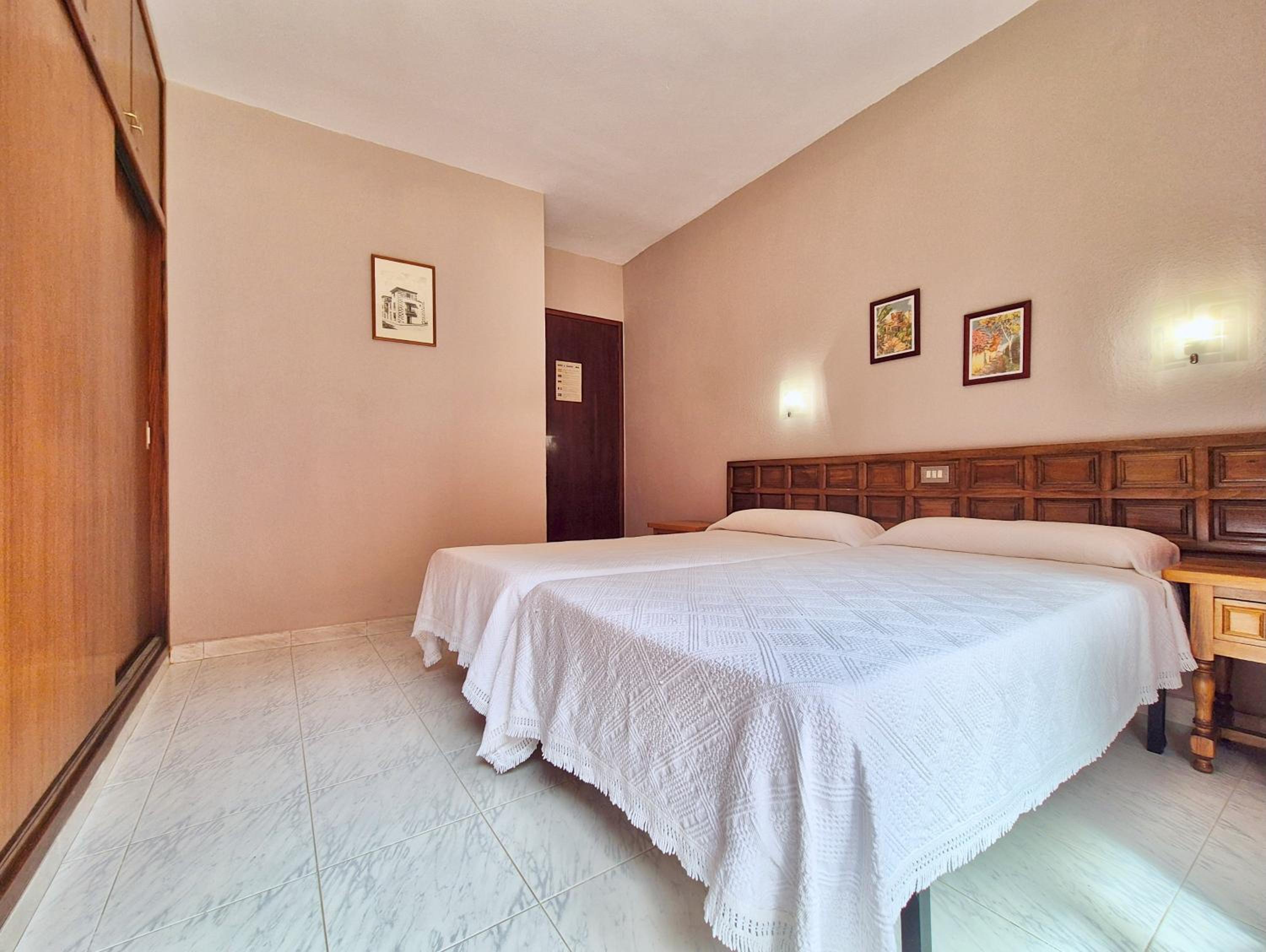 Canaima Apartments