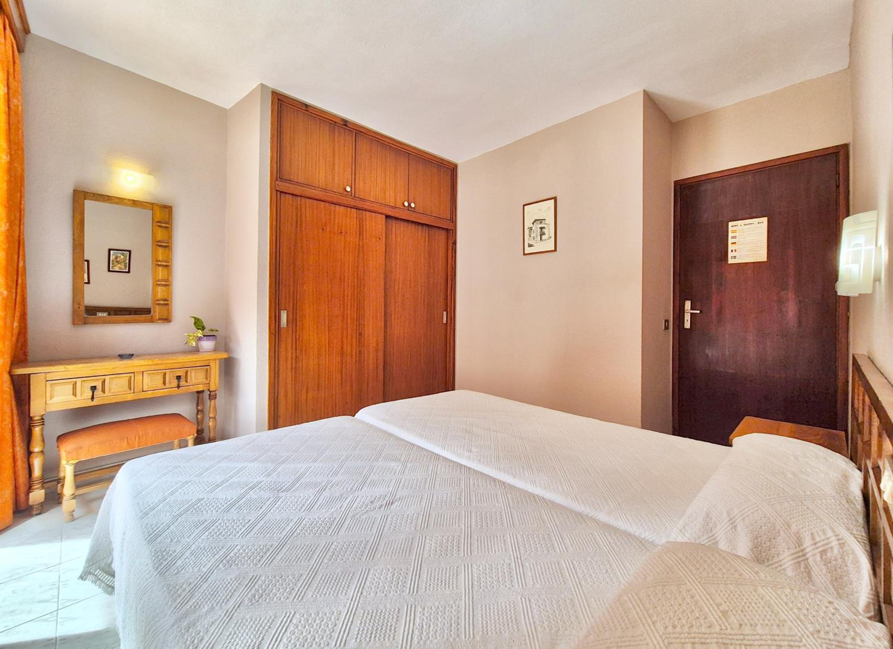 Canaima Apartments