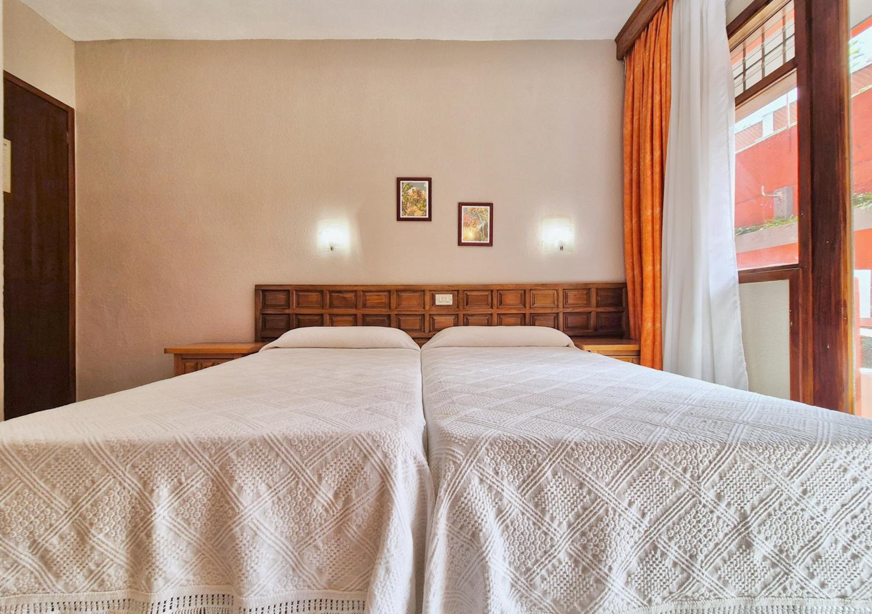 Canaima Apartments
