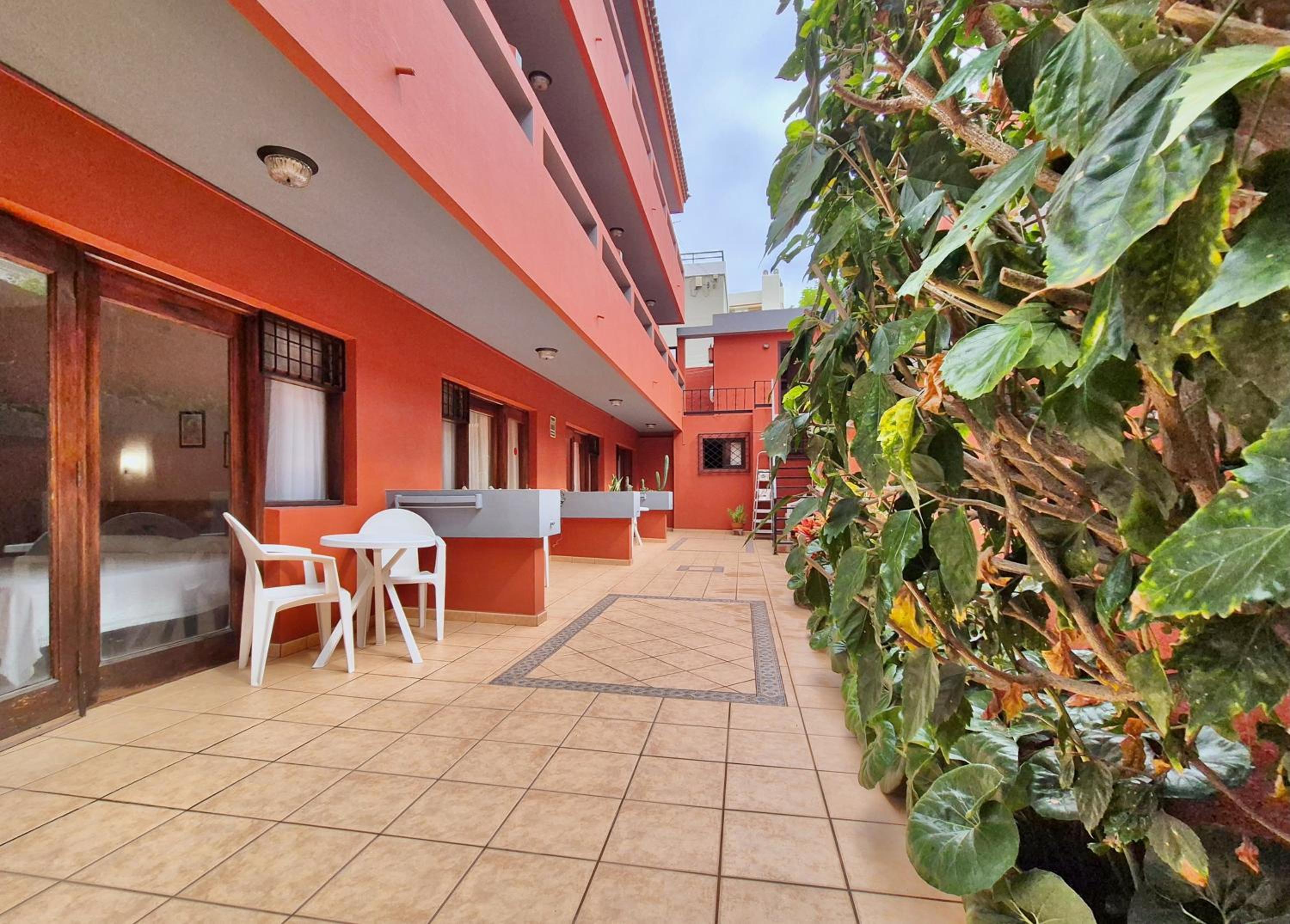 Canaima Apartments