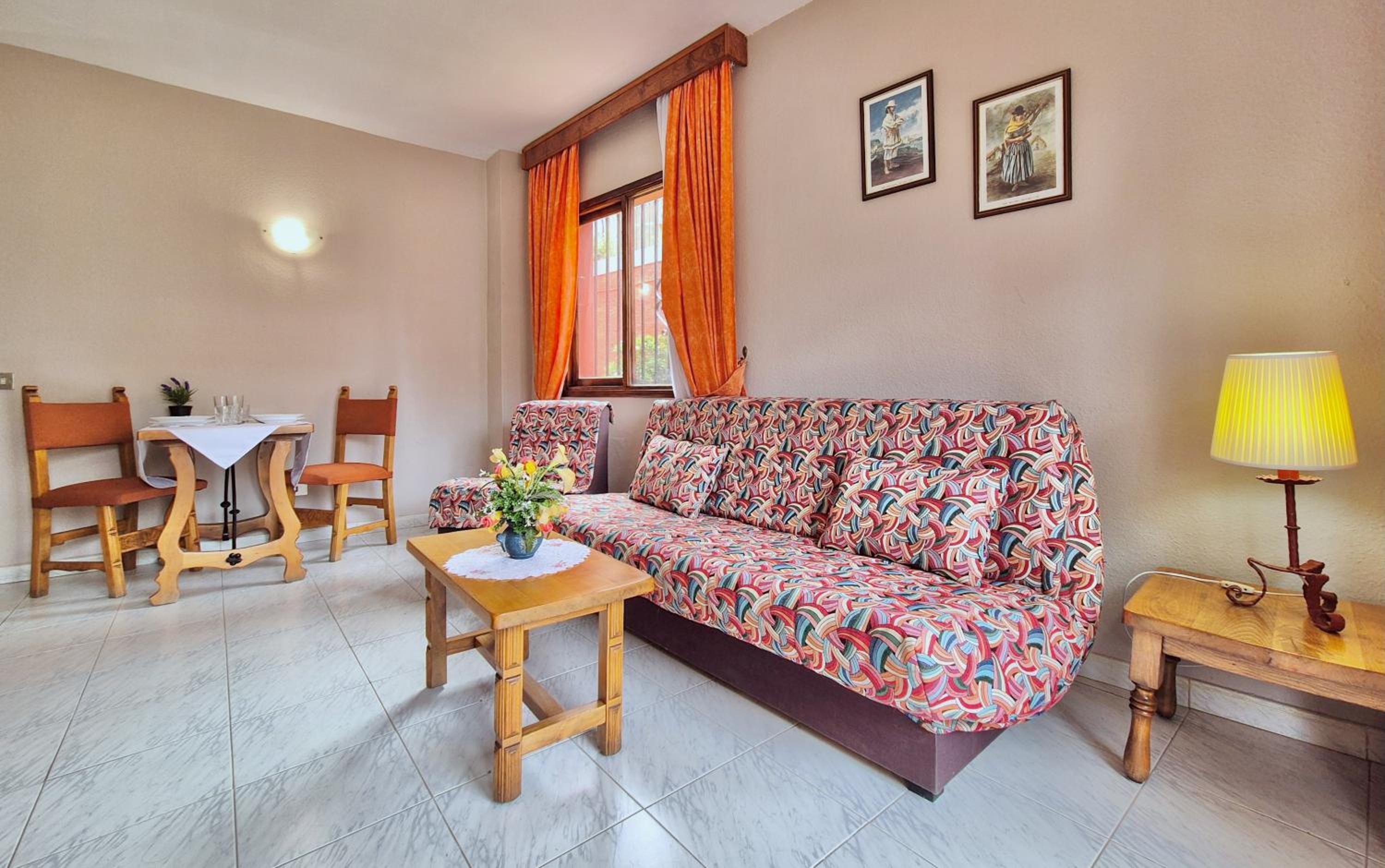 Canaima Apartments