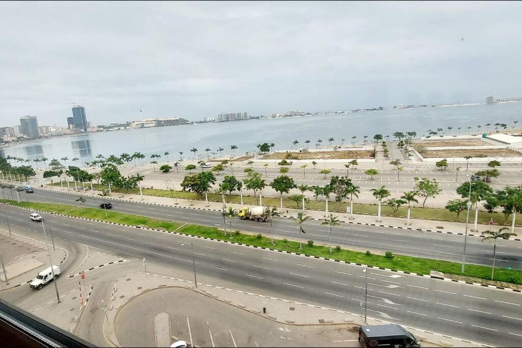 3br Bayfront, Vibrant in central Luanda