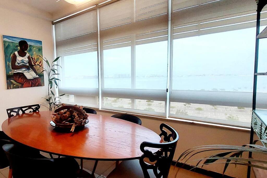 3br Bayfront, Vibrant in central Luanda