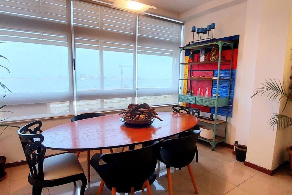 3br Bayfront, Vibrant in central Luanda