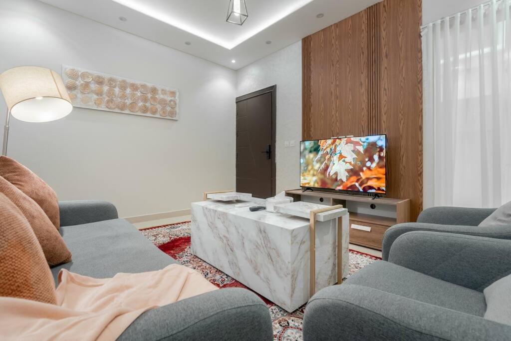 Al Yasmeen heart, 1BDR cozy stylish apartment