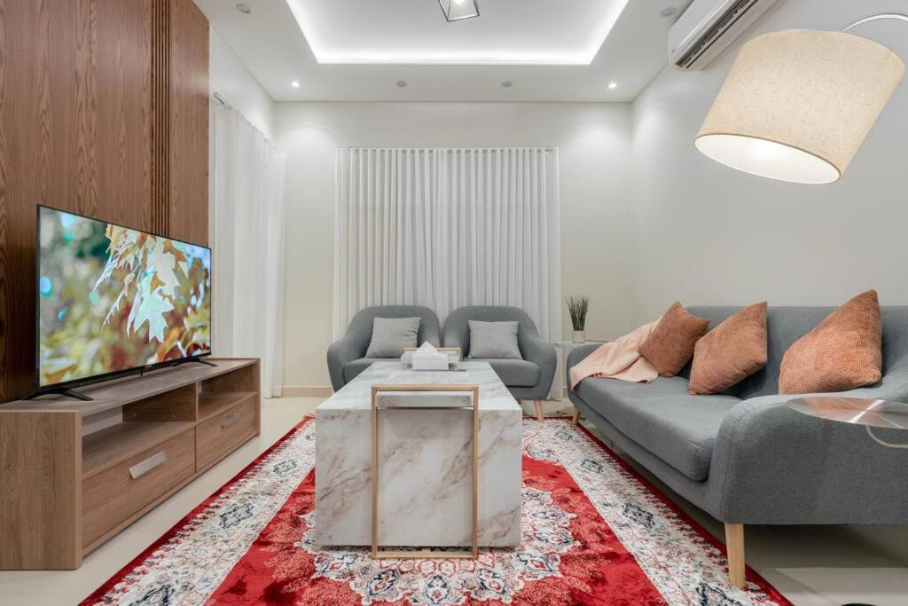 Al Yasmeen heart, 1BDR cozy stylish apartment
