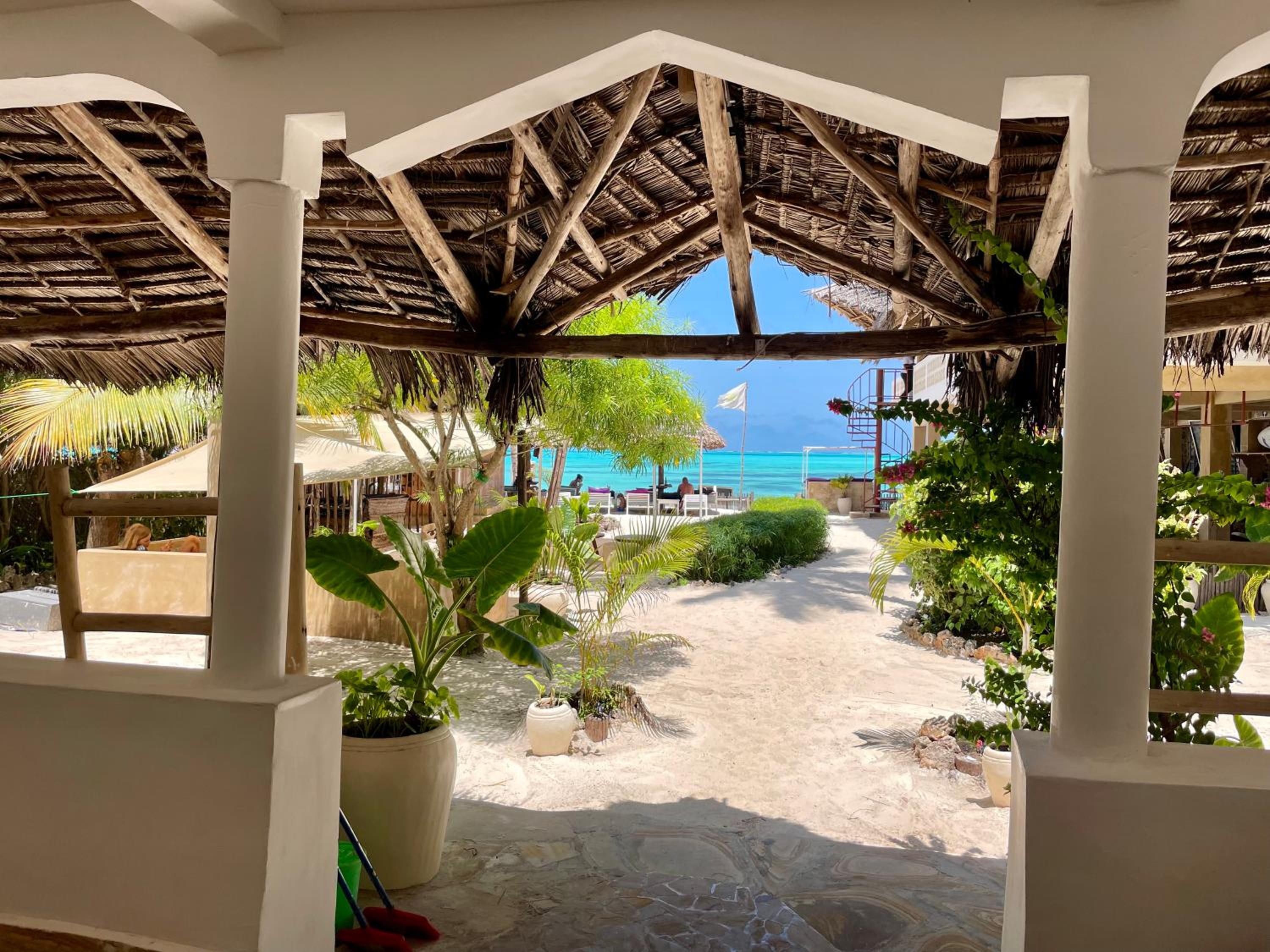 Blue Reef Sport & Fishing Lodge and Bungalows