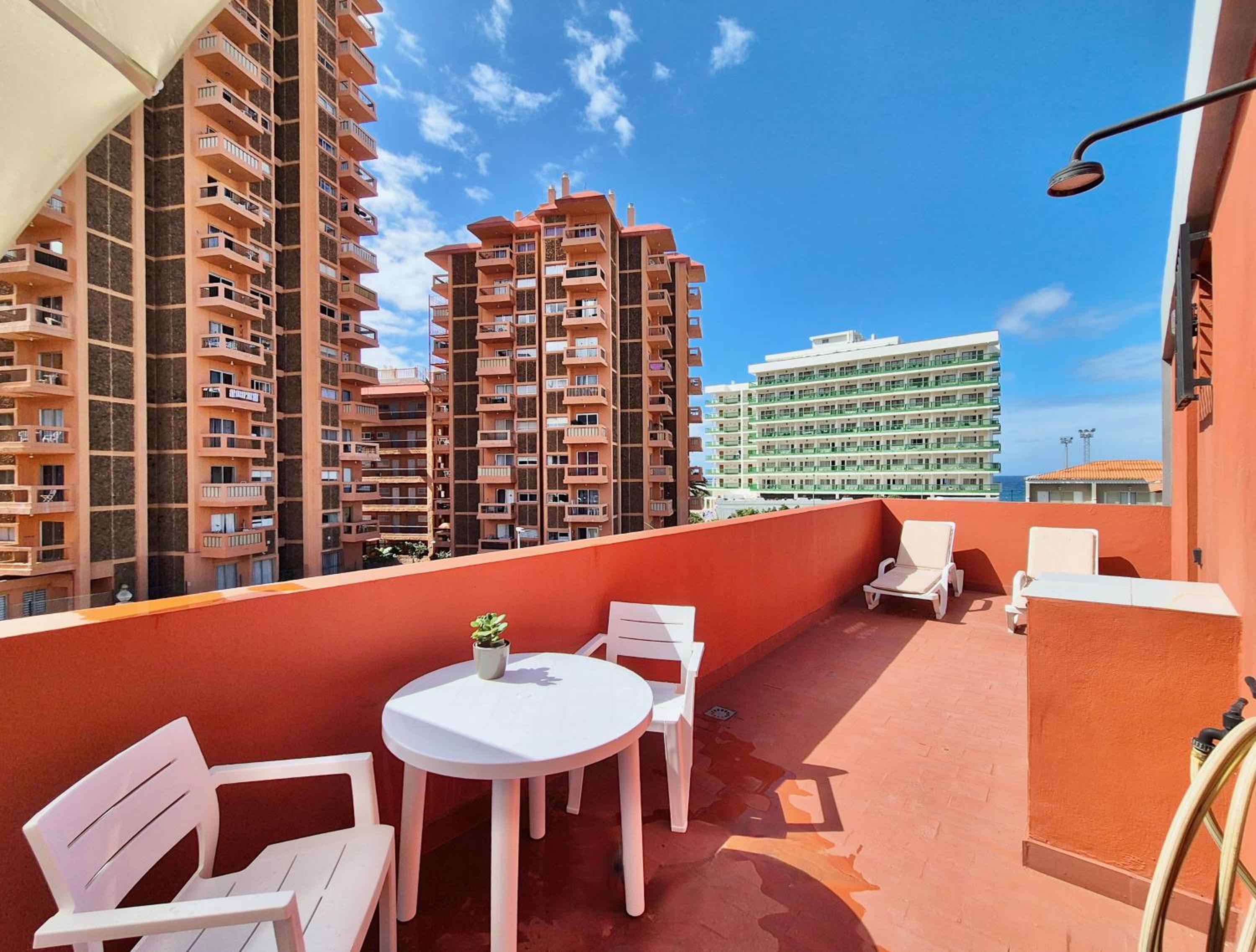 Canaima Apartments
