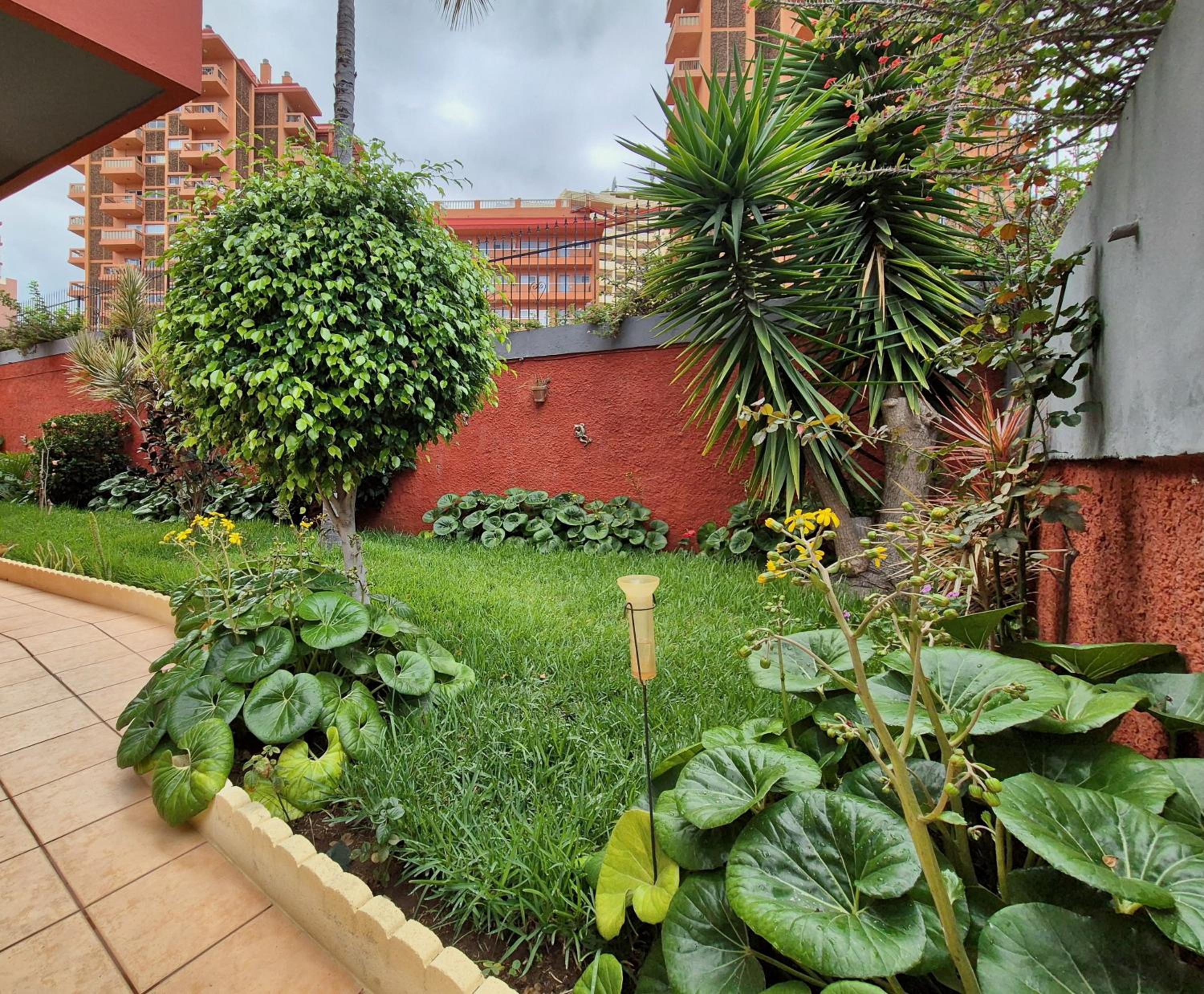 Canaima Apartments