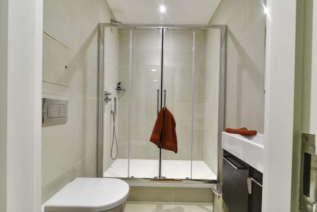 Student Only Accommodation at AXO Oxford Circus near The Regent's Park in London