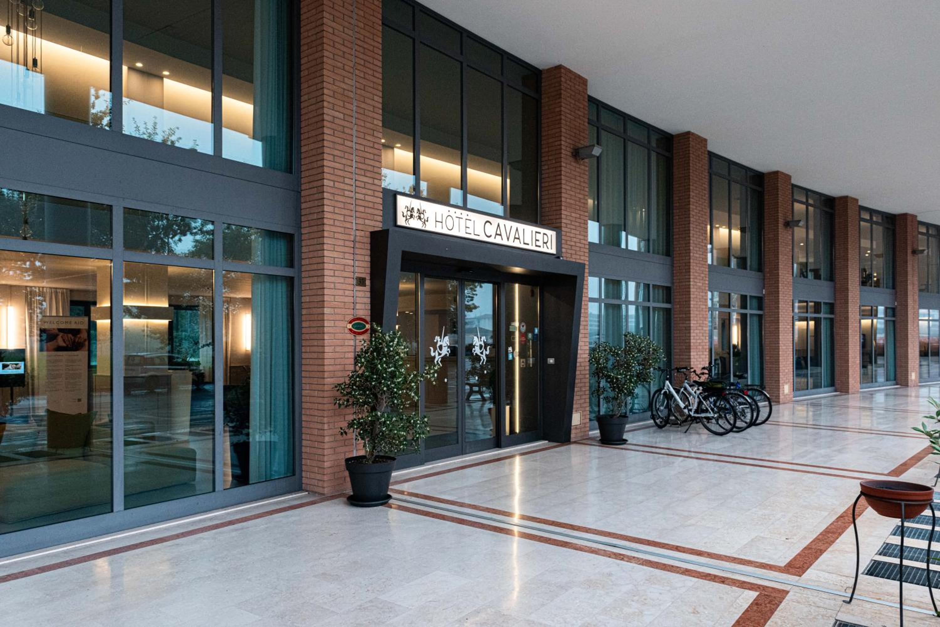 Hotel Phi Hotel Cavalieri - Image 1