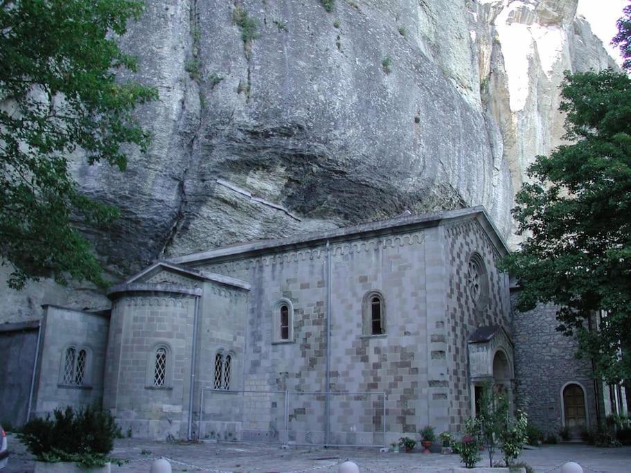 Photo 34