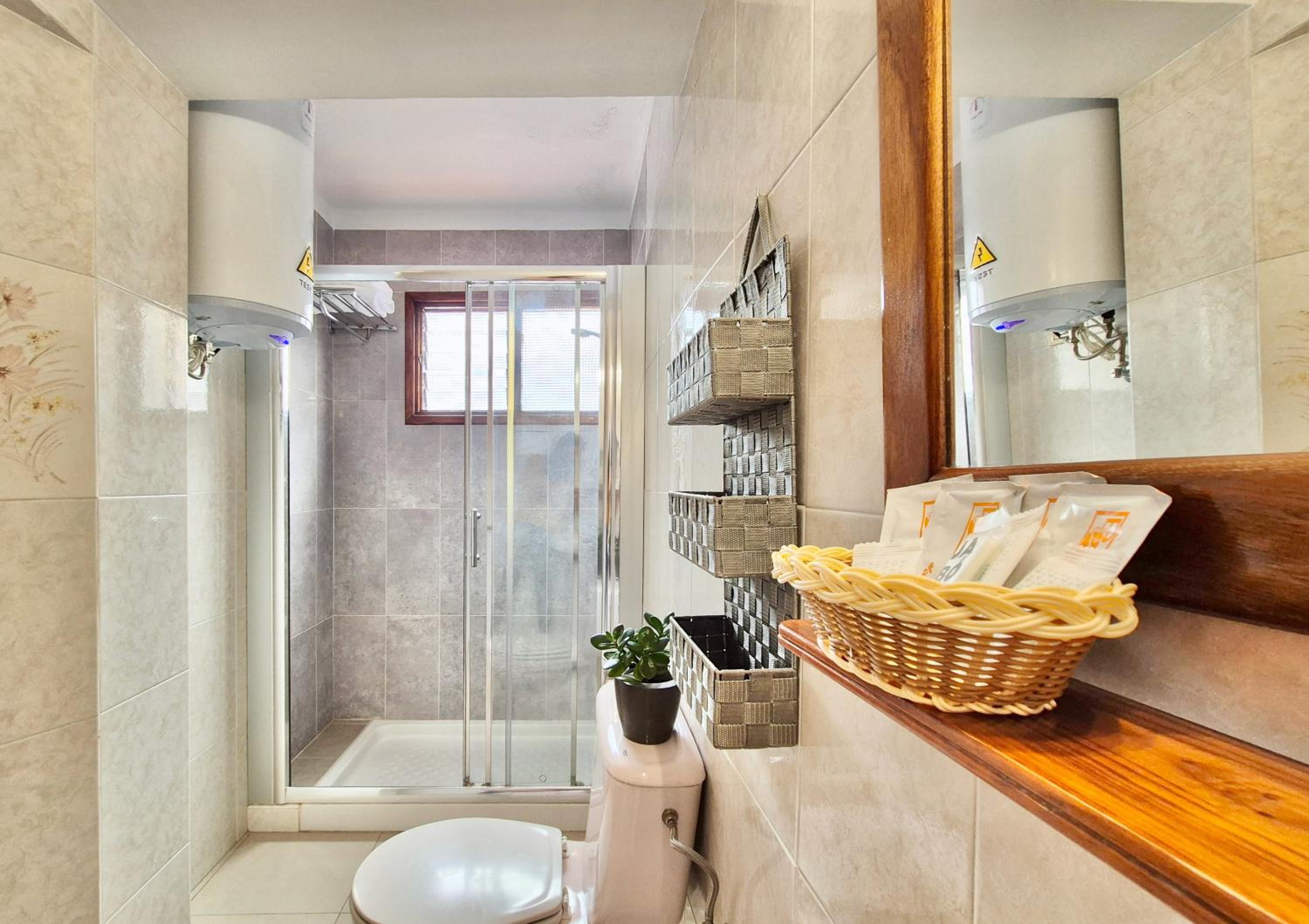 Canaima Apartments