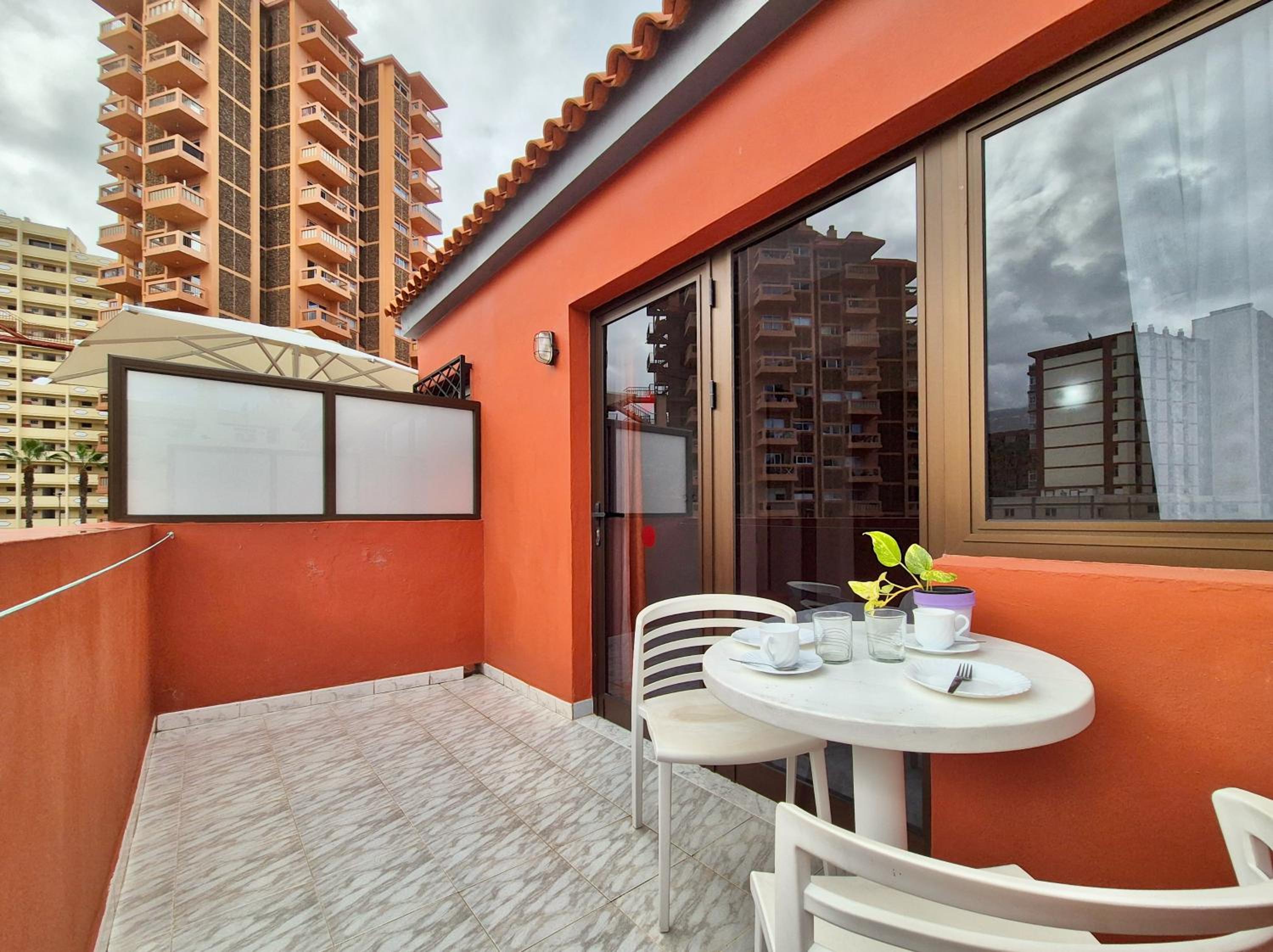 Canaima Apartments