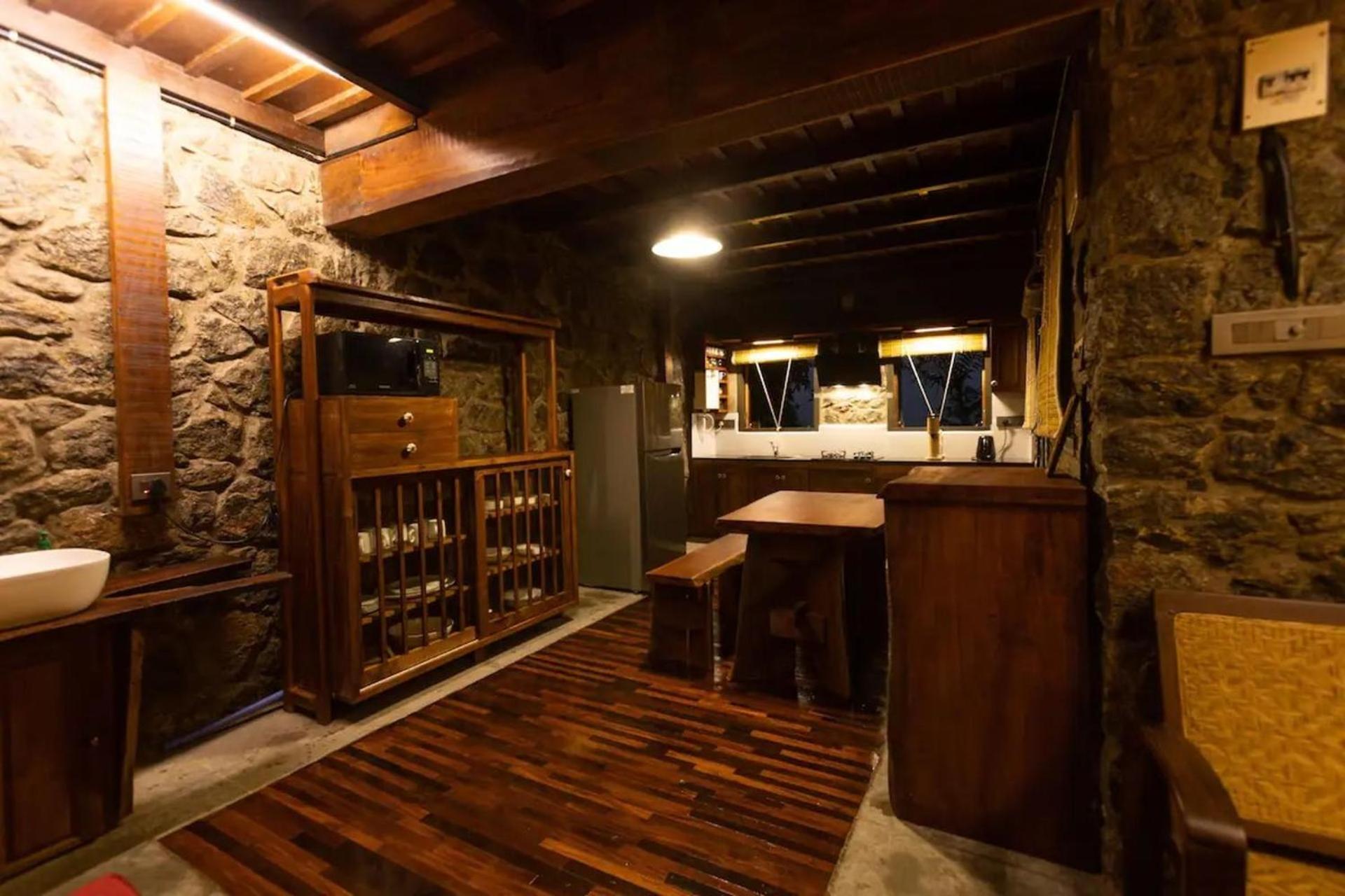 Misty Hogans-A Hill station Holiday Home nr Munnar view 2