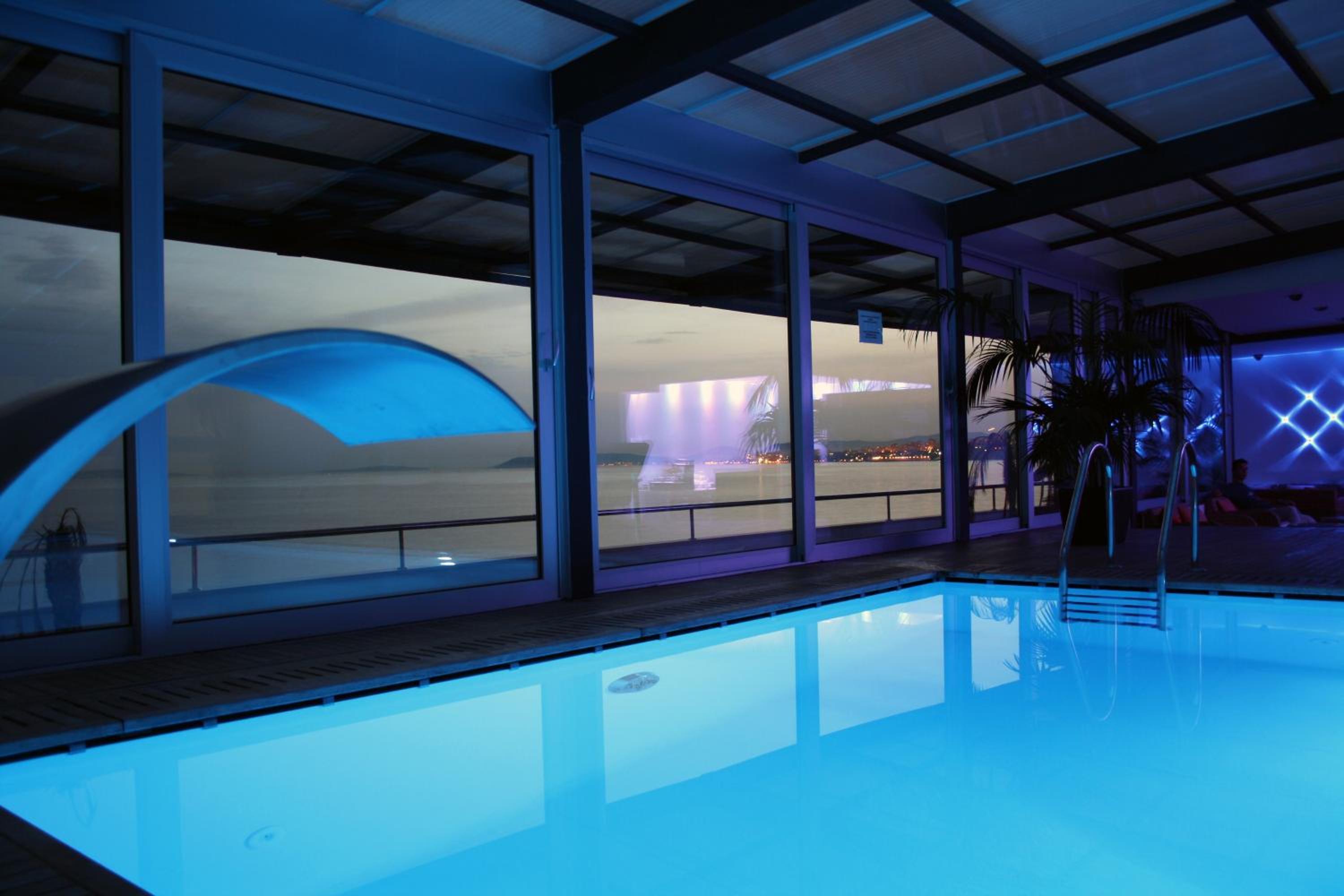 Jona Rooms Podstrana