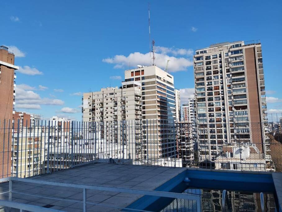 Departamento Barrancas, excelente ubicación, muy amplio, con seguridad