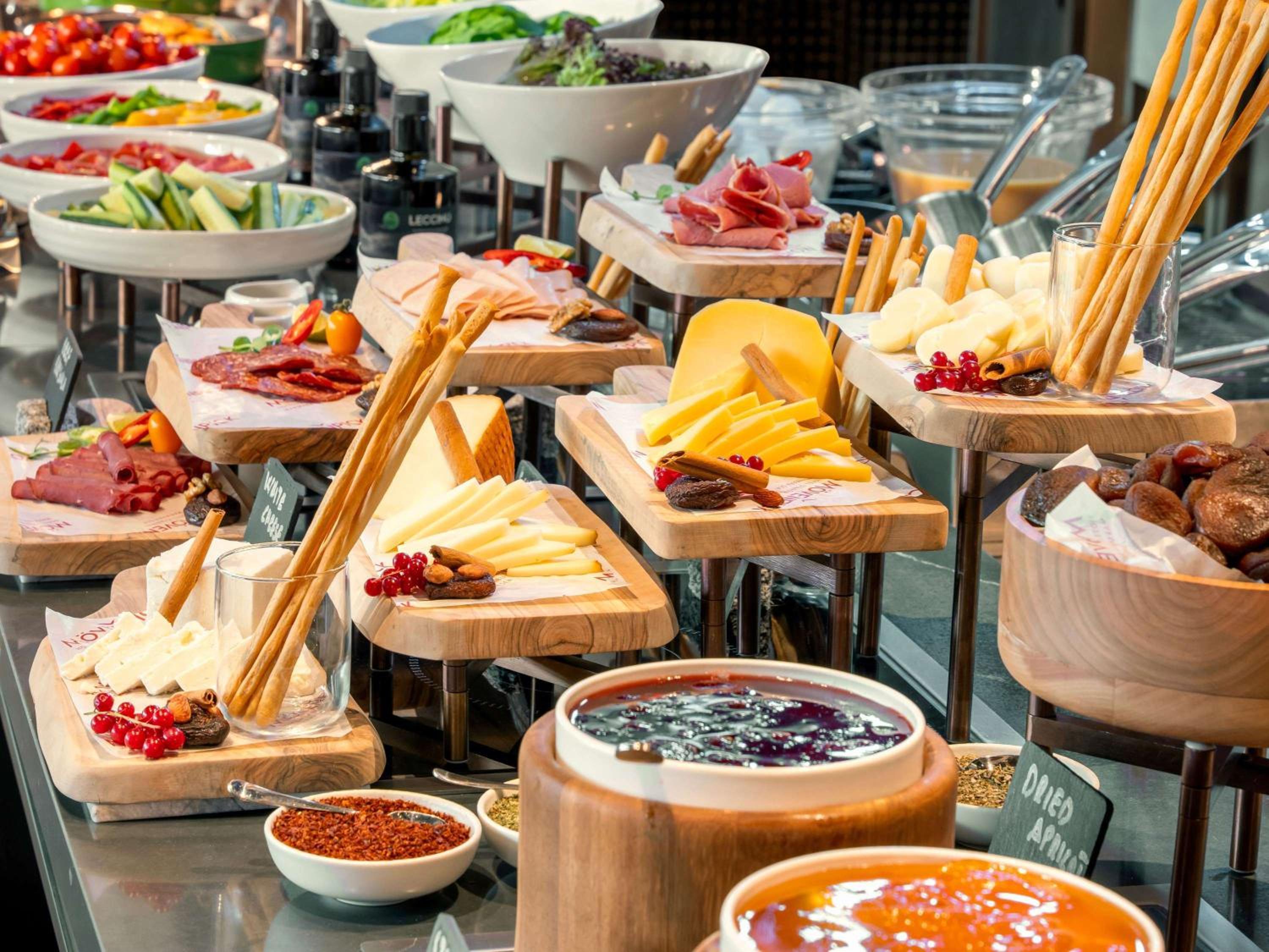 Mövenpick Hotel Istanbul Marmara Sea - Image 26