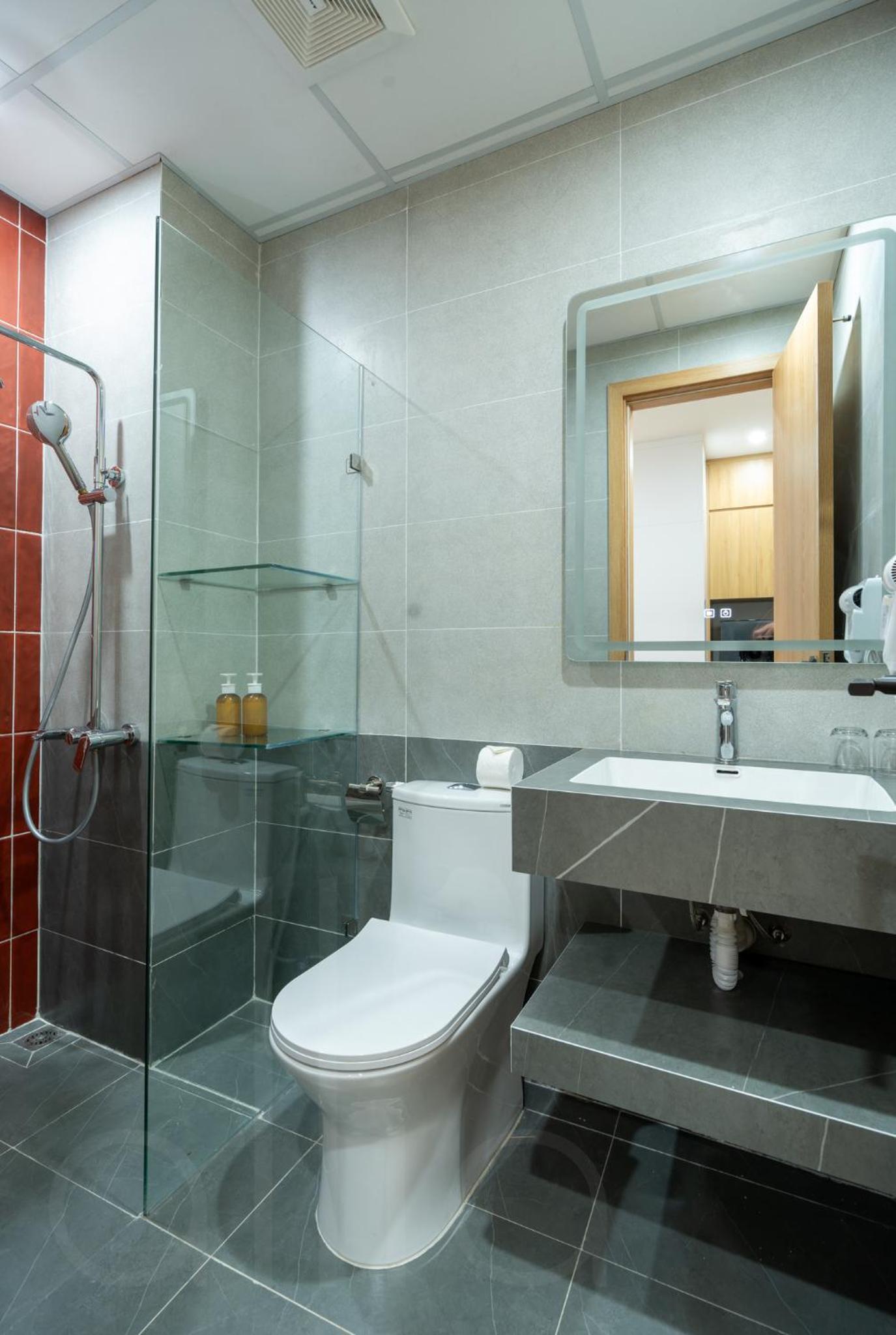 Moonlit Serviced Apartment
