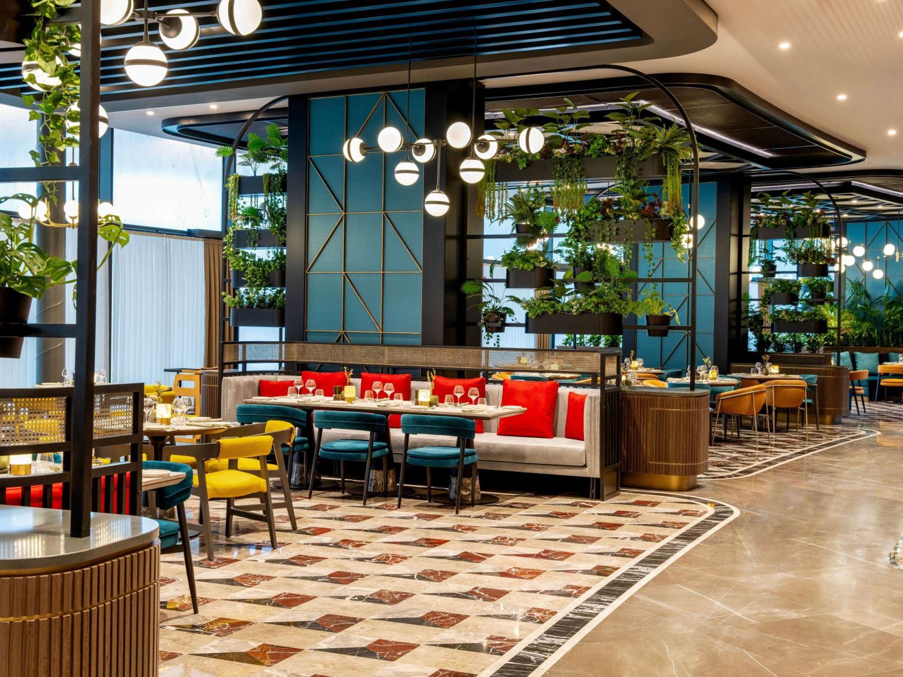 Mövenpick Hotel Istanbul Marmara Sea - Image 30