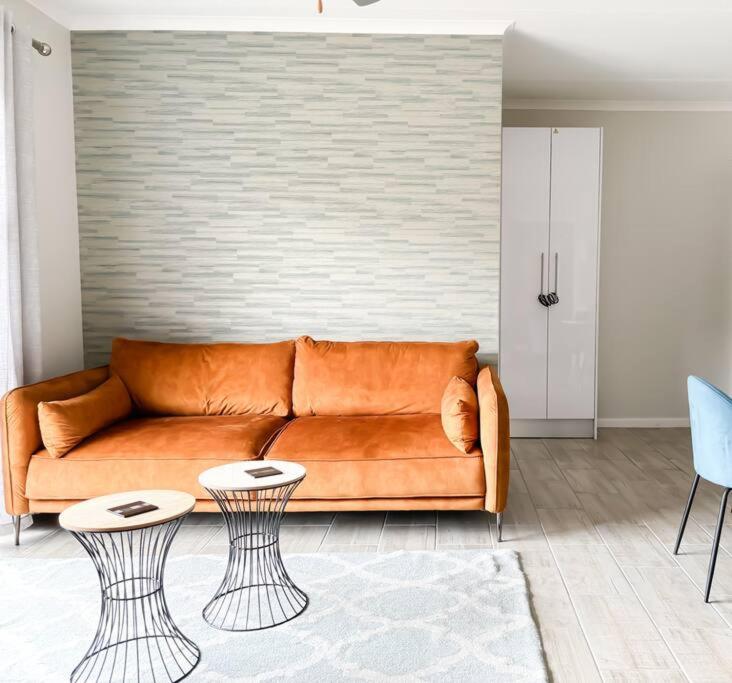 Coastal Beach & Mountain Retreat