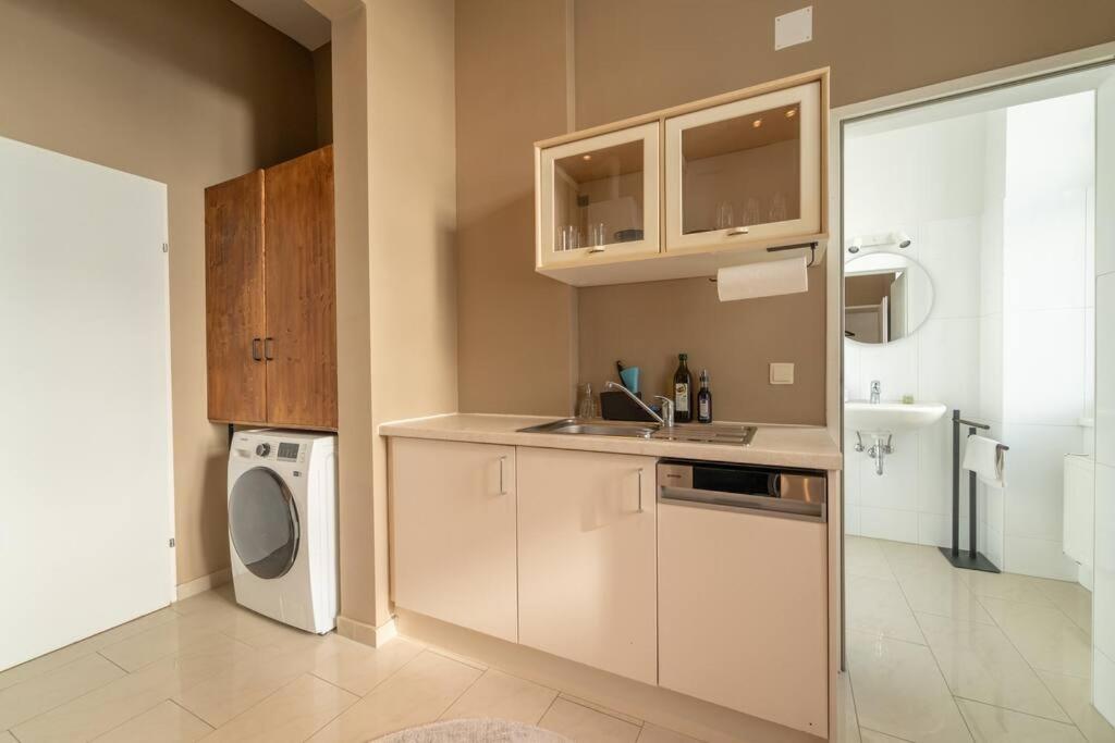 josef's home I Vienna Charm Apartment I 02