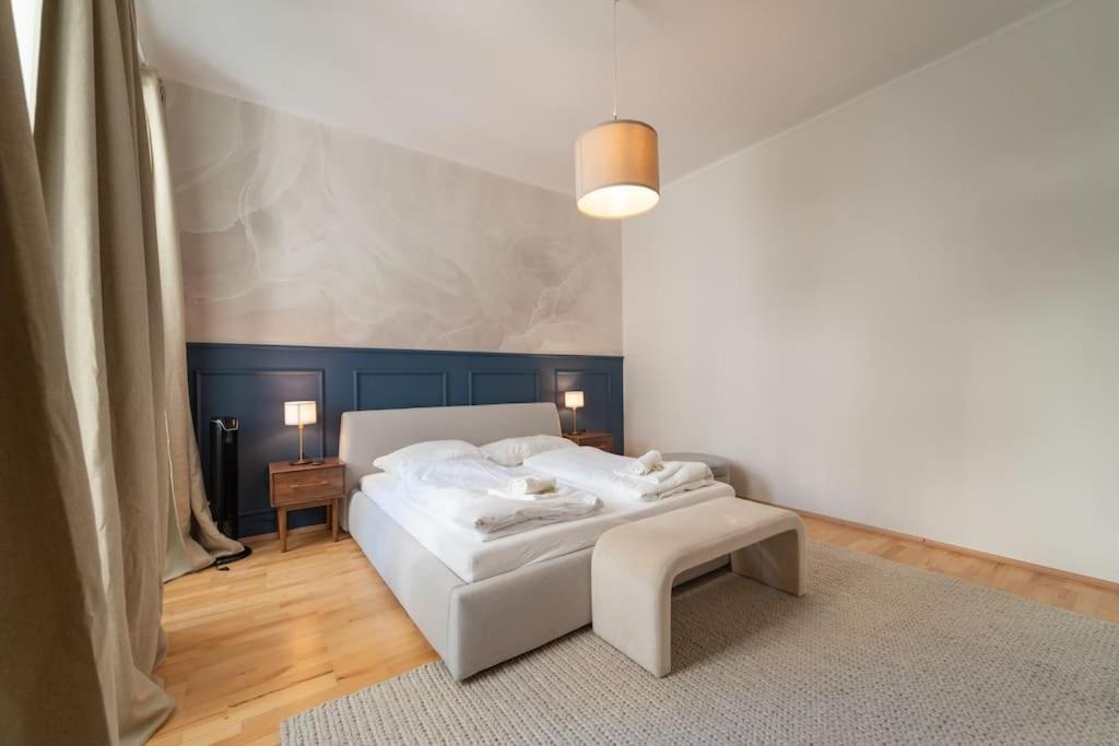 josef's home I Vienna Charm Apartment I 02