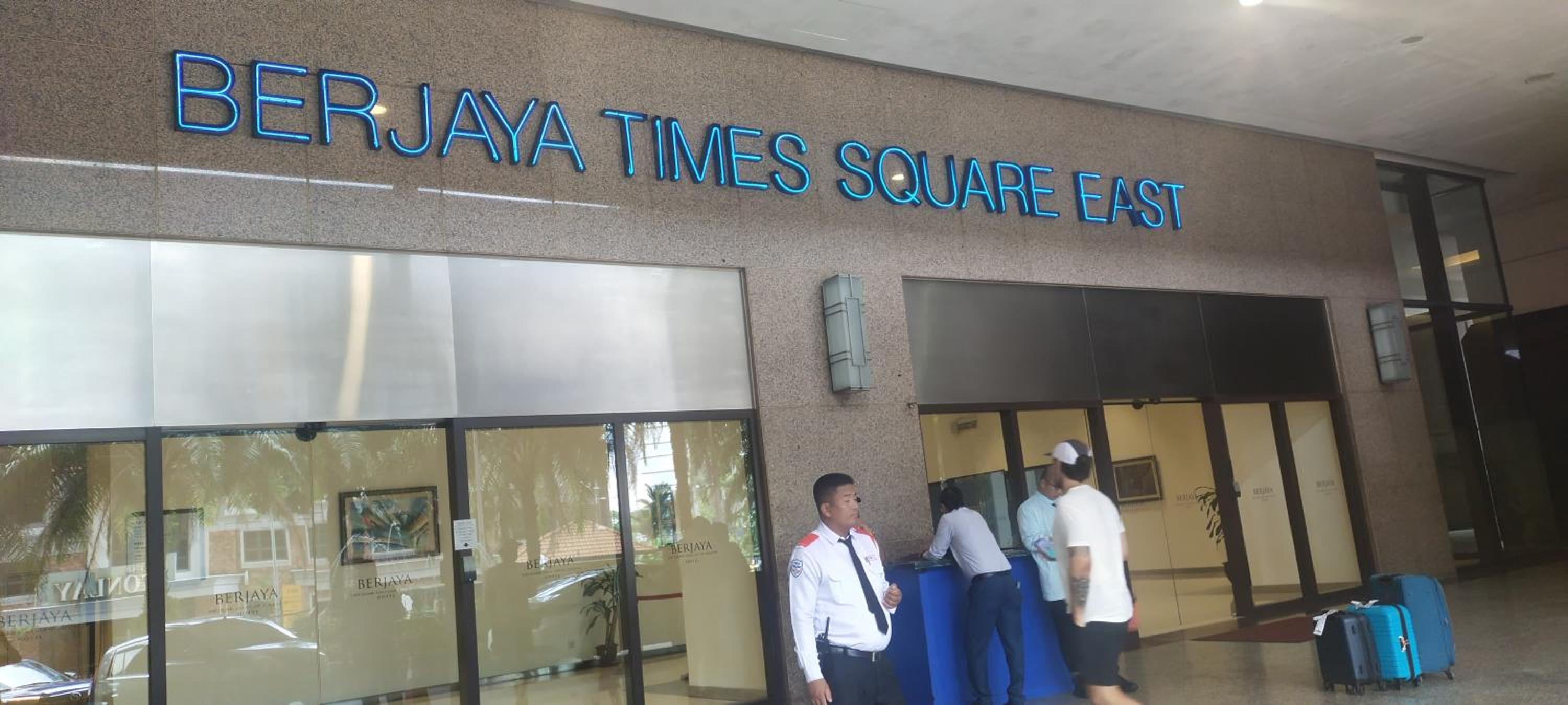The Hotel Services Suites At Times Square Malaysia