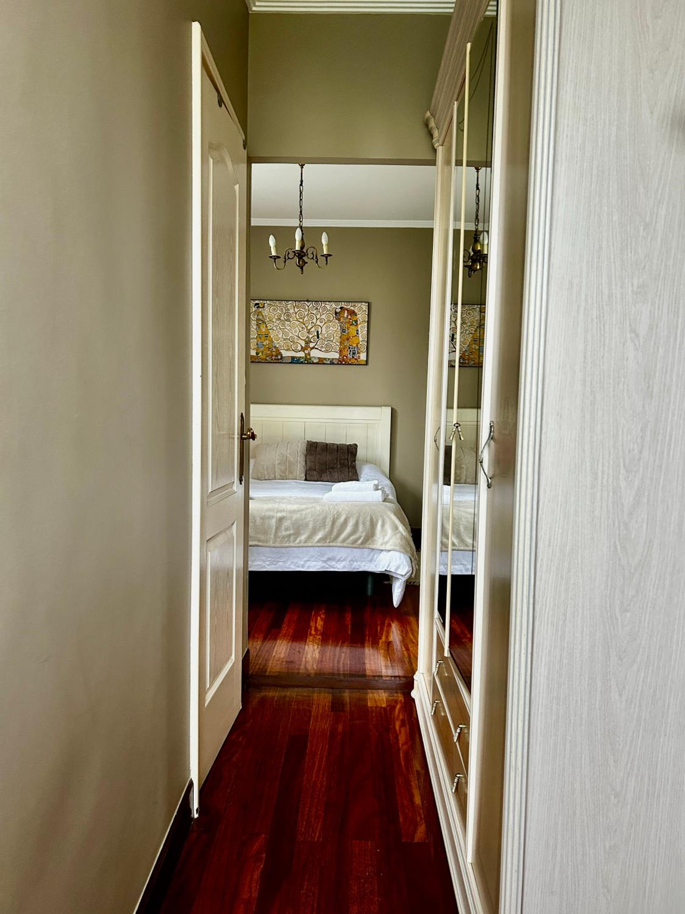 APARTAMENTO NIK en casa chalet con parking y jardin