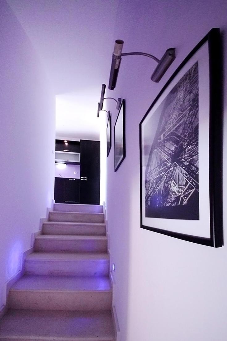 Private apartment with parking and pool
