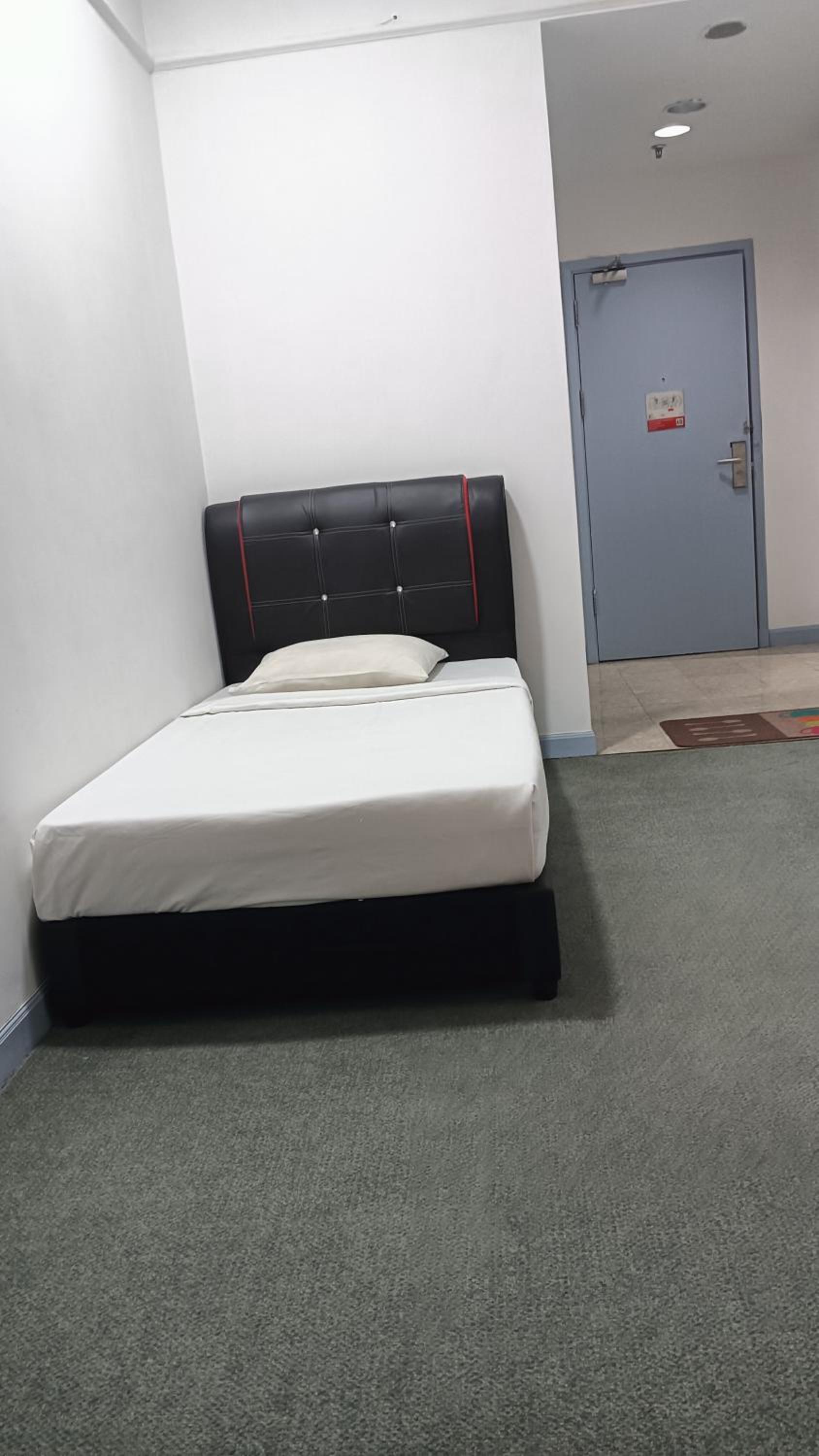 BBS Apartment At Time Square East Lobby