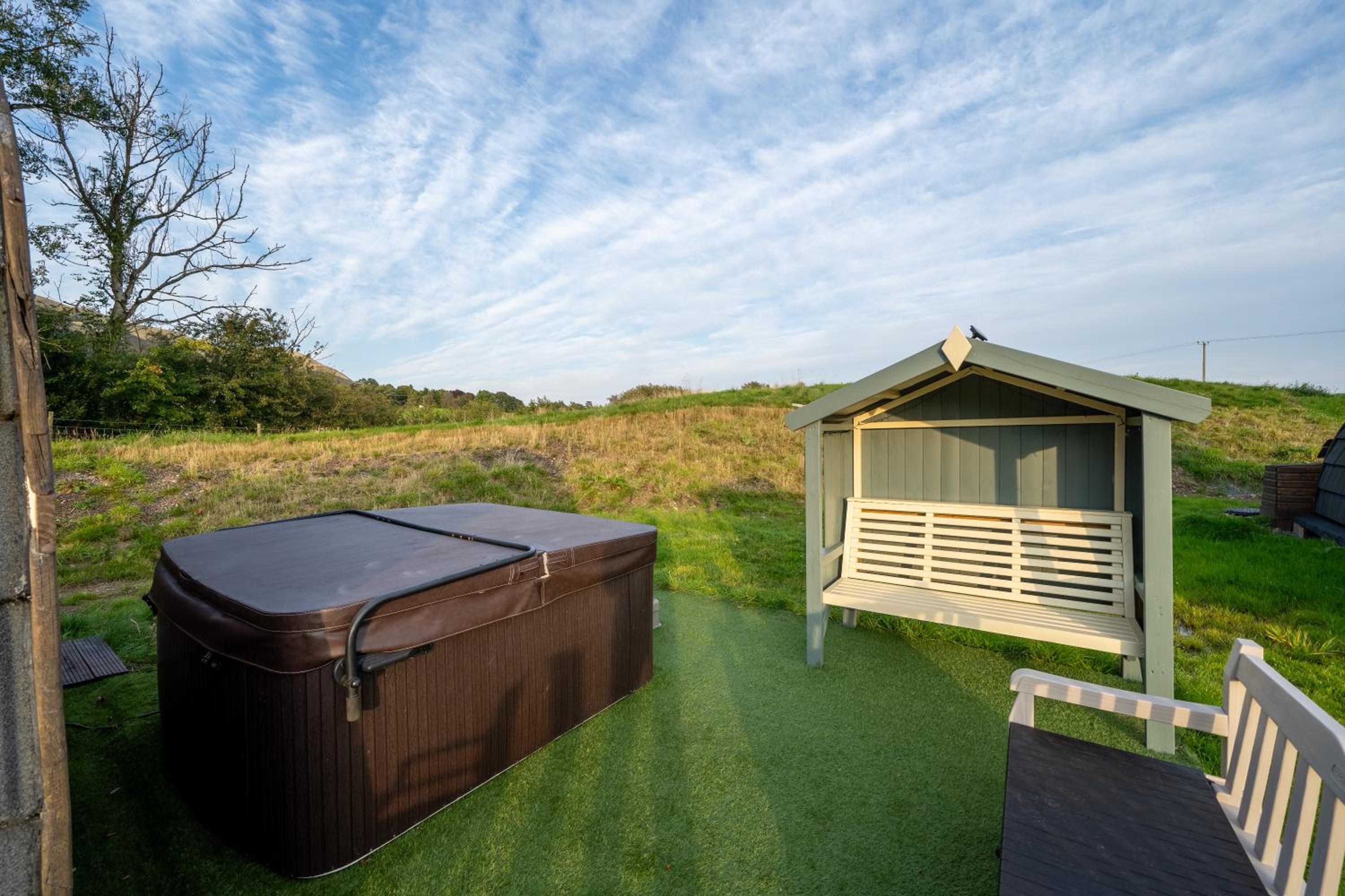 Hotel Borrett Escapes - Luxury Pods - Image 1