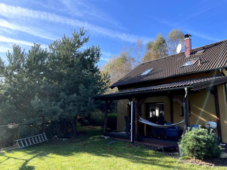 Příjemná vila u lesa s velkou zahradou